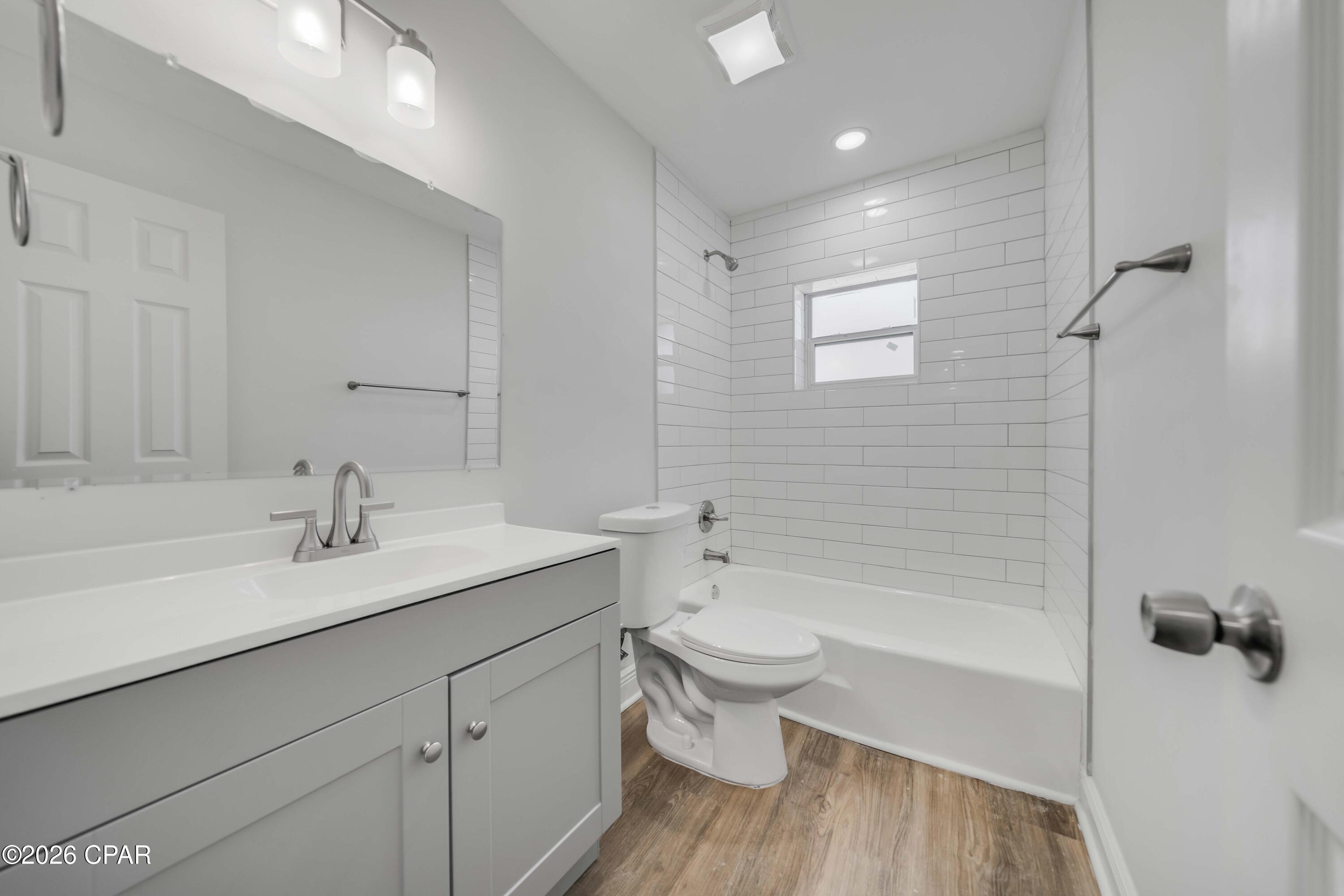 Image 19 For 3904 Ocean View Drive B