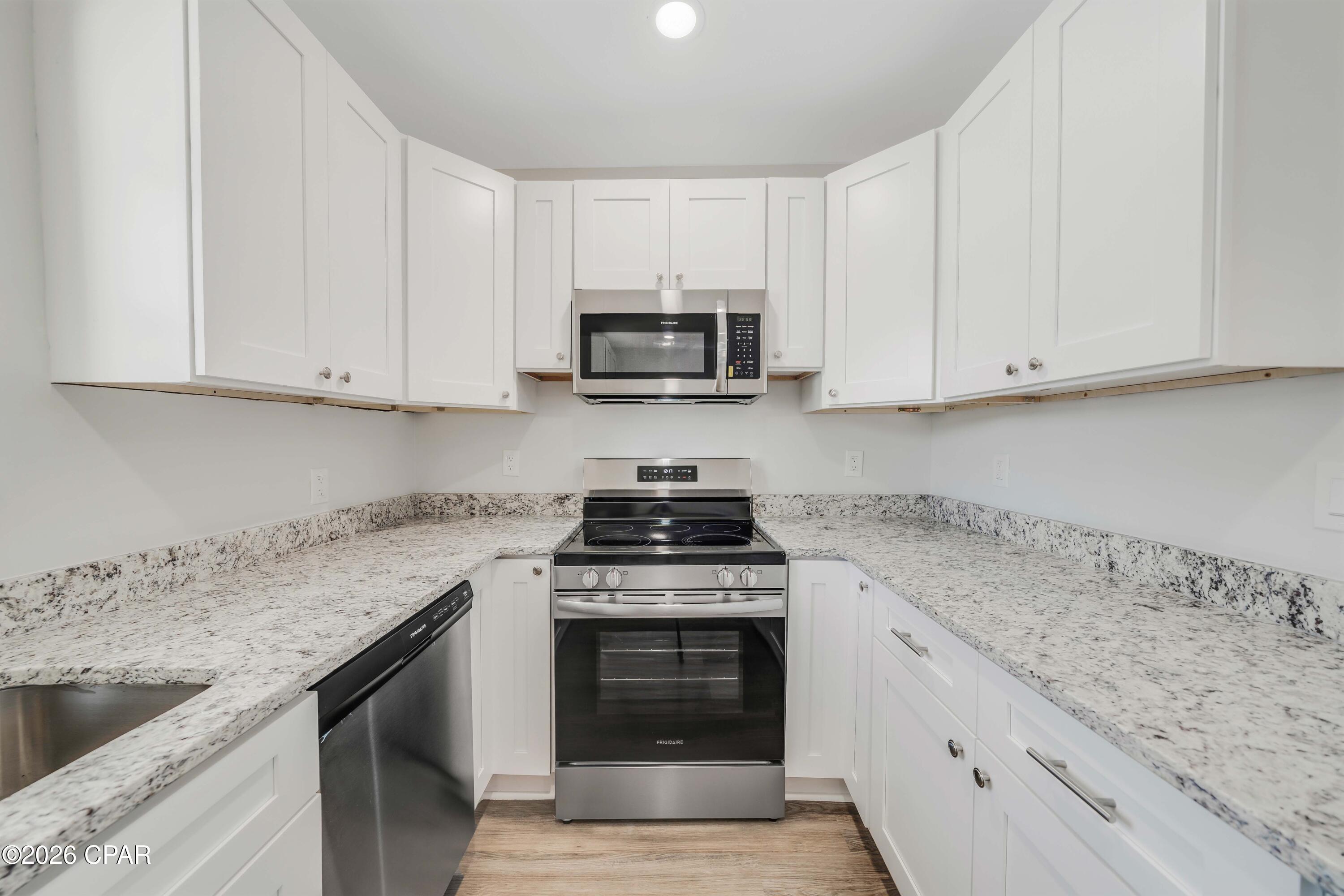 Image 4 For 3904 Ocean View Drive B