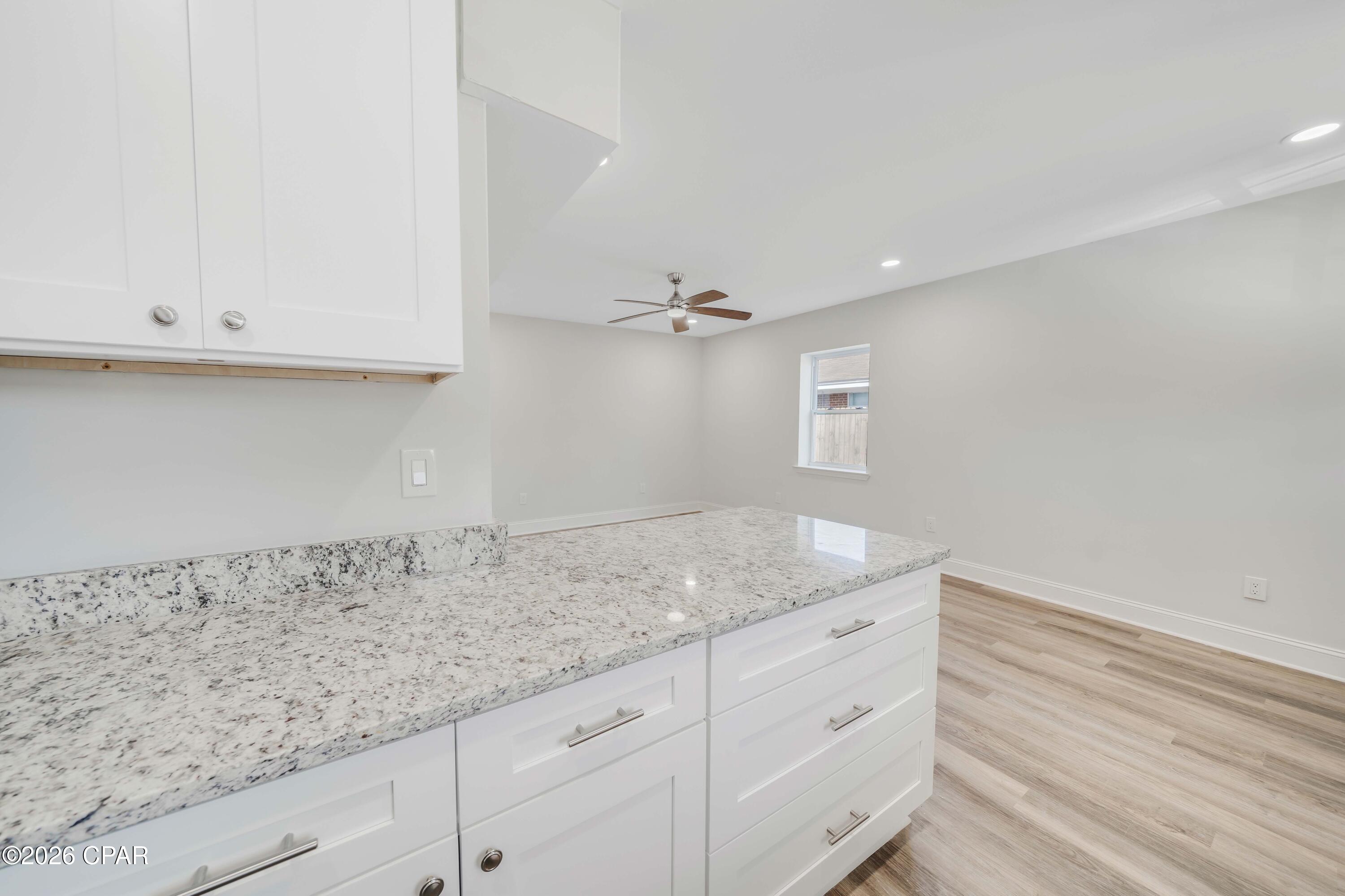 Image 5 For 3904 Ocean View Drive B