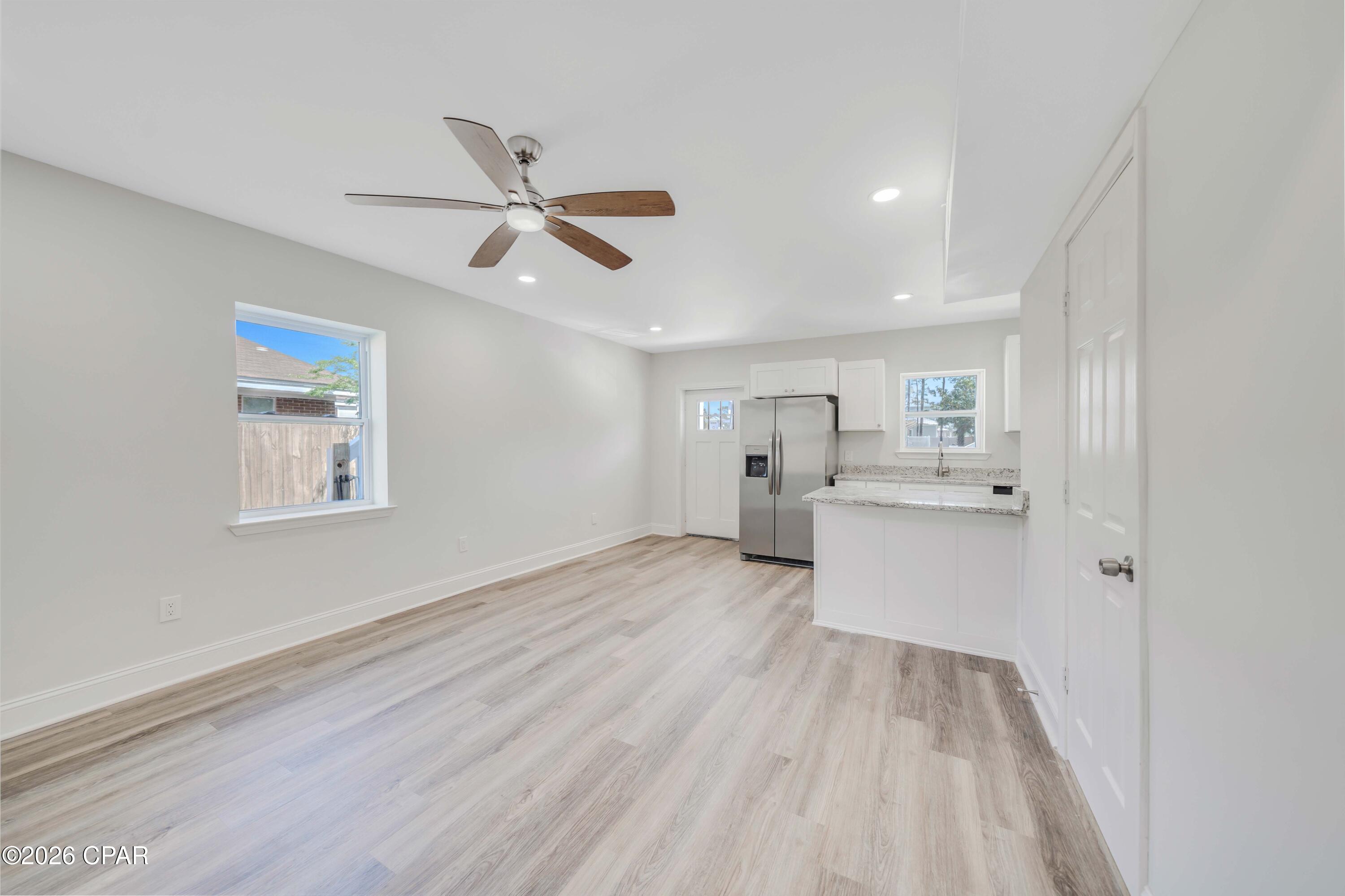 Image 7 For 3904 Ocean View Drive B