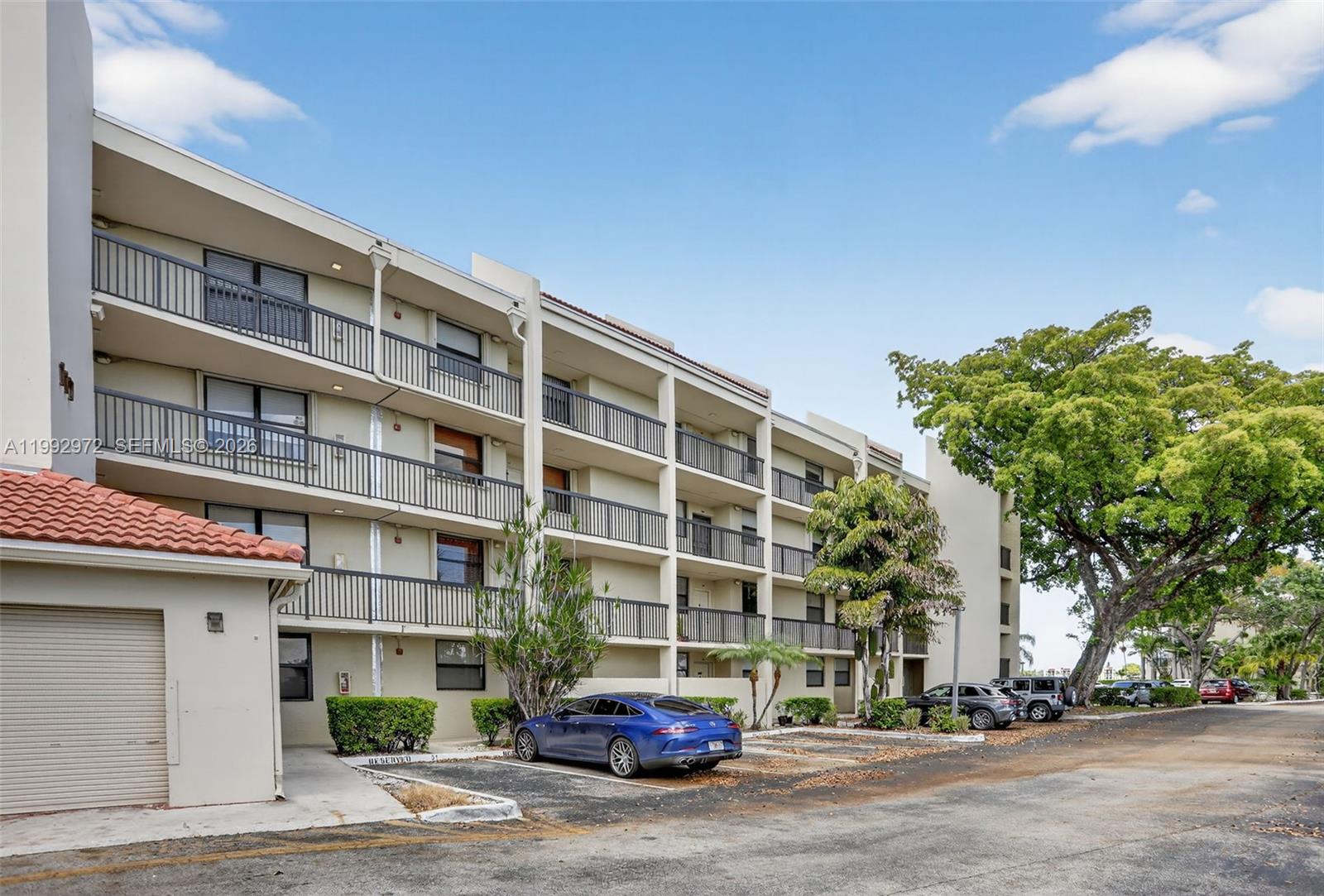 Lake Emerald Condominium