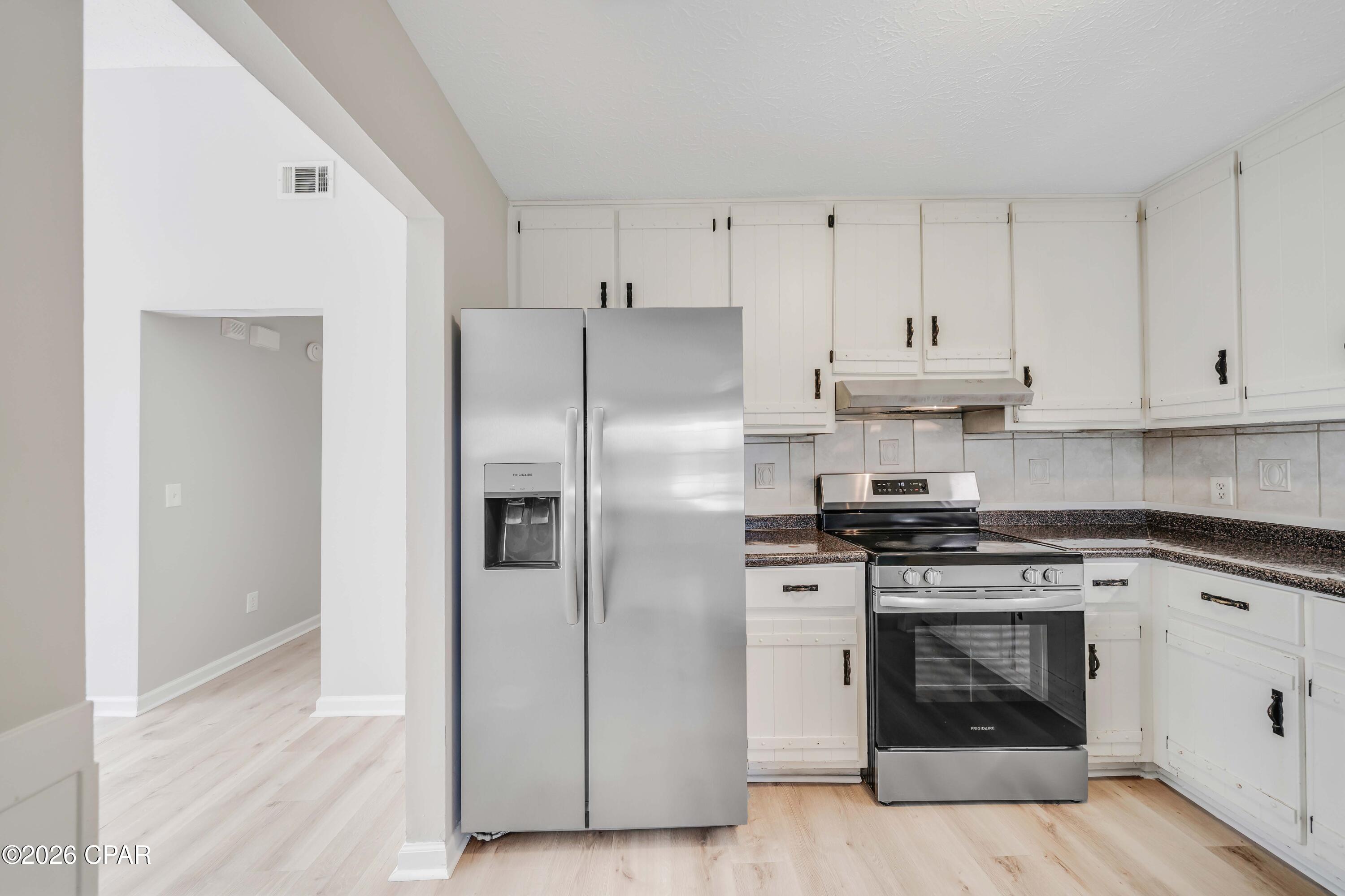 Image 4 For 7011 Lois Street