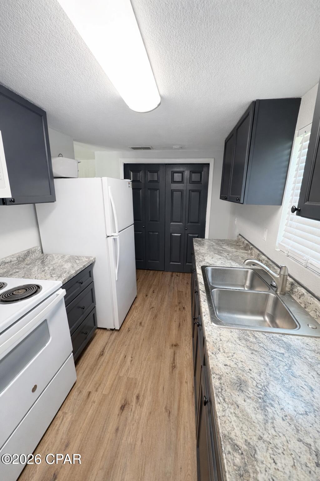 Image 6 For 15550 Broad Street