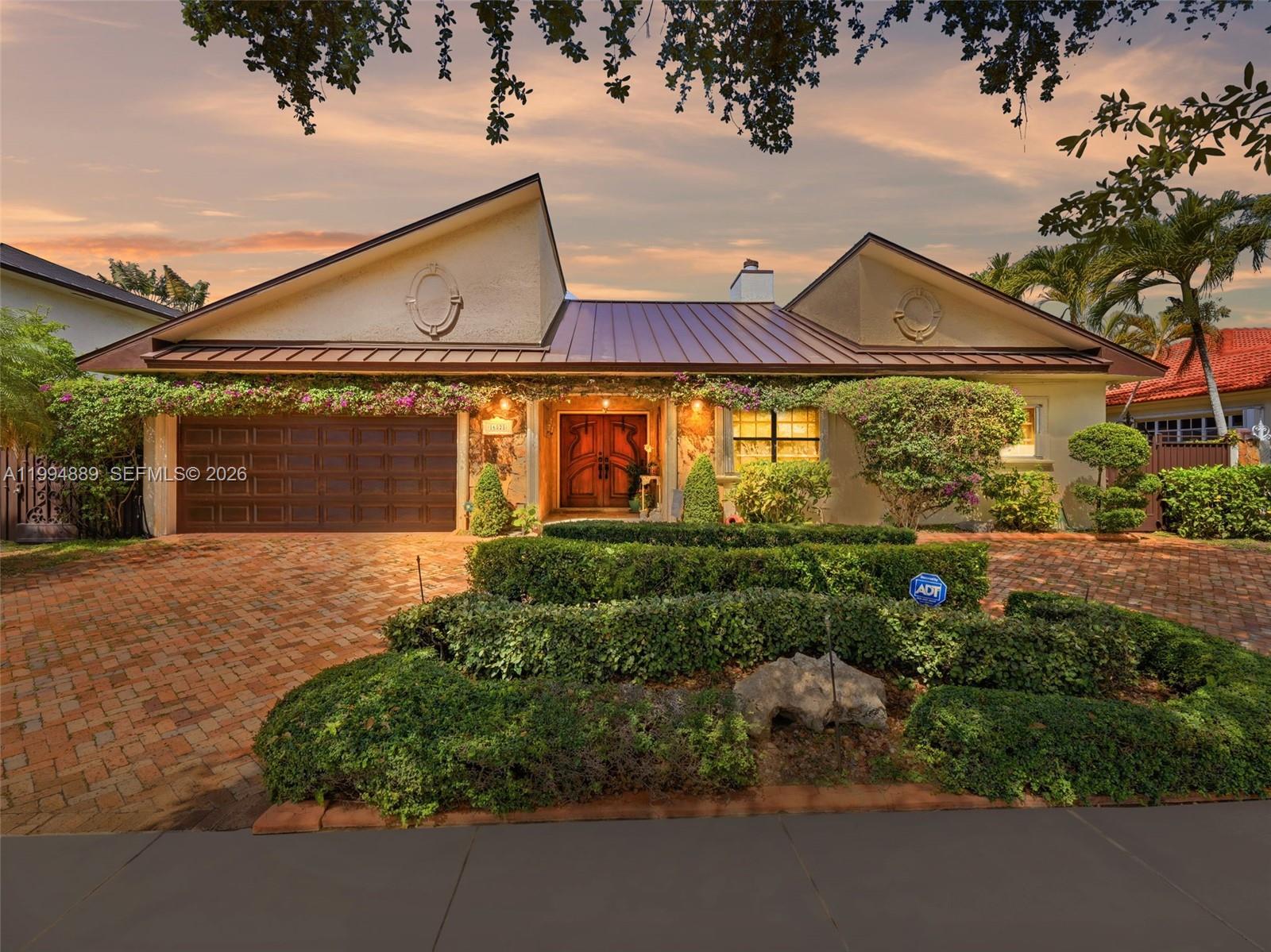 16828 NW 83rd Pl, Miami Lakes, FL 33016