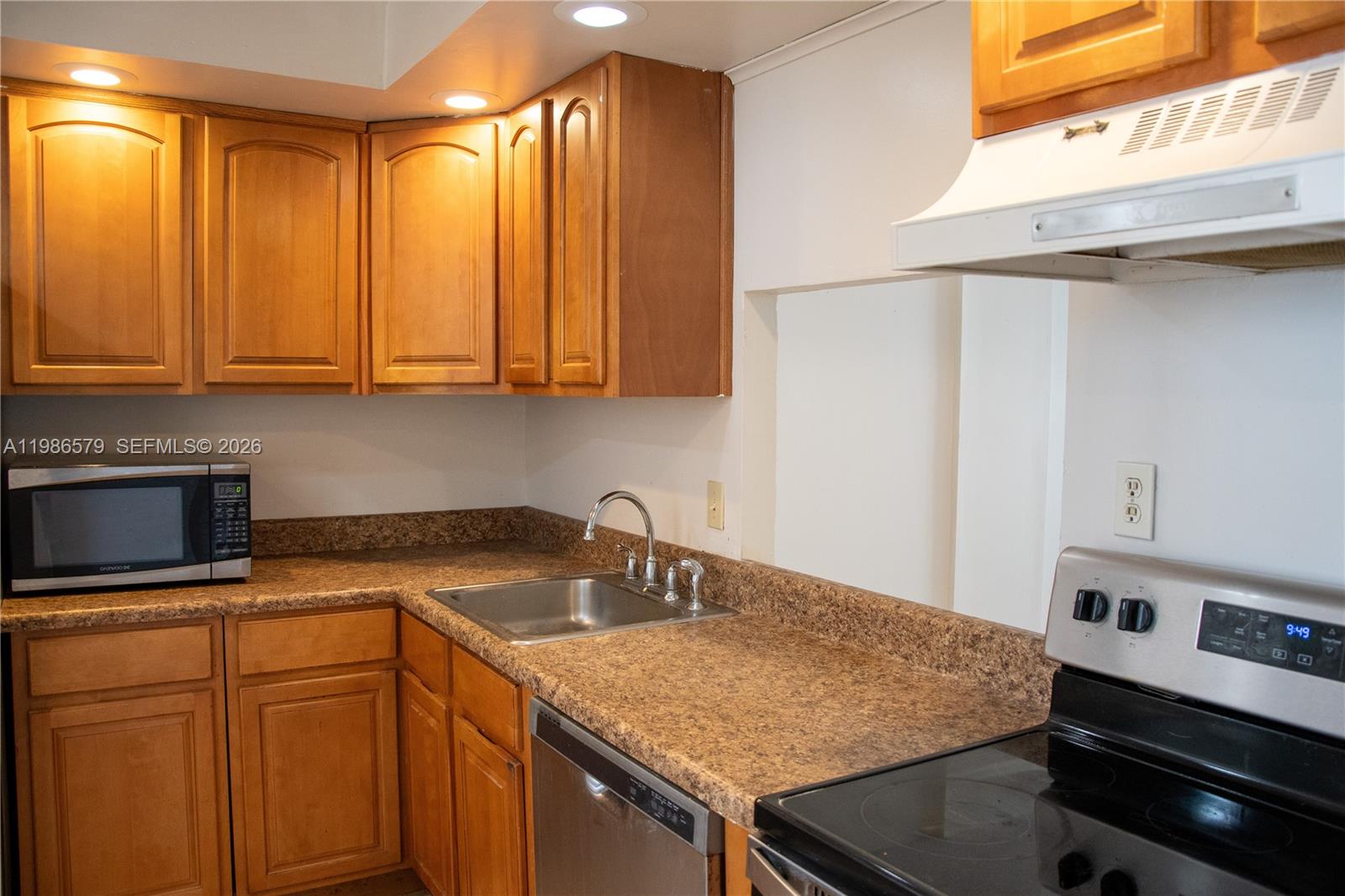 Property photo # 3