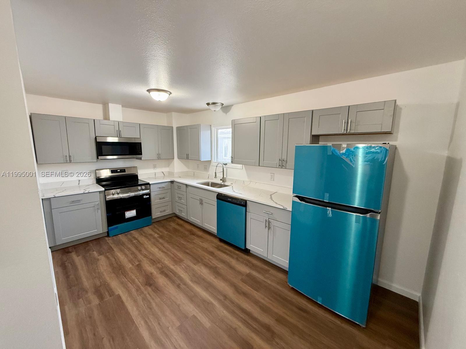 Property photo # 9