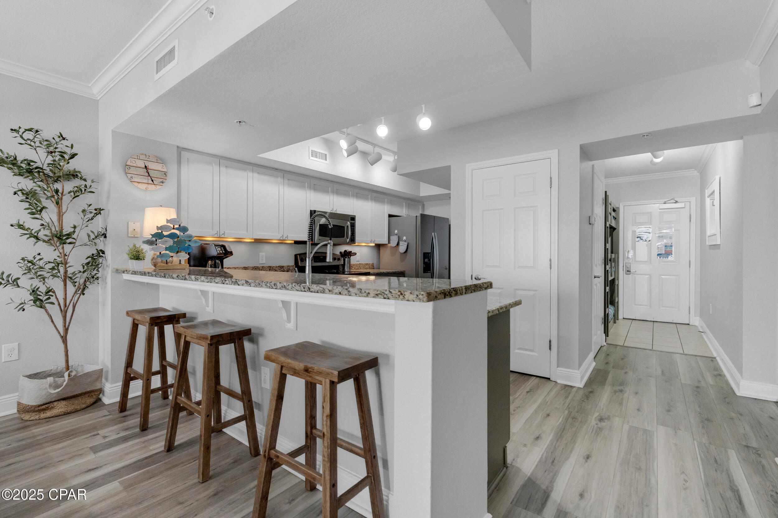 Image 11 For 14701 Front Beach Road 2525