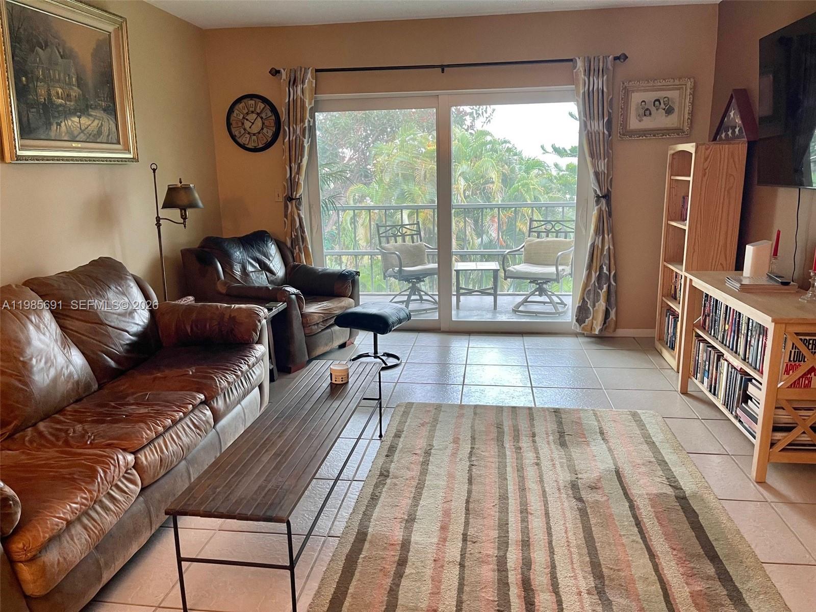 Hillcrest No 4 Condo