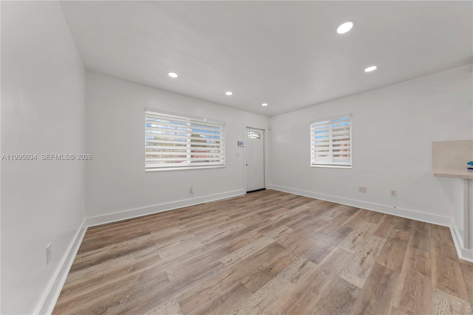 Property photo # 9