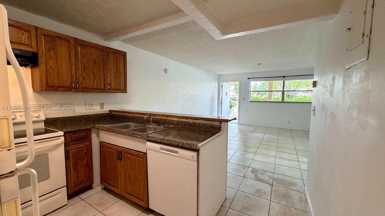 Property photo # 9