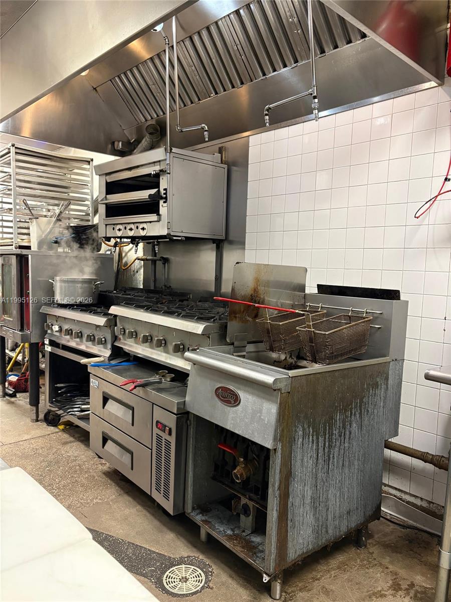  Main Road, Weston, Florida 33327