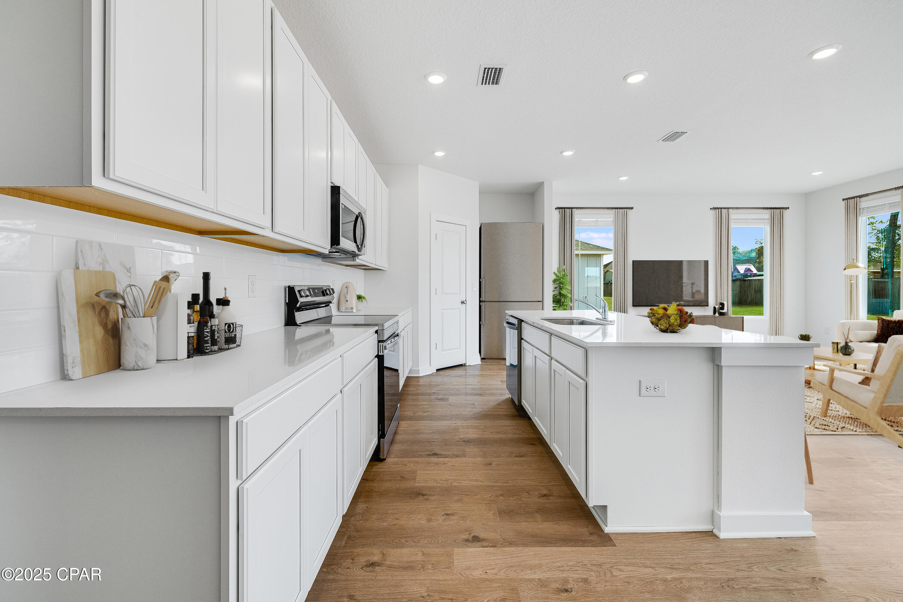 Listing photo id 7 for 3933 Alwyn Cashe Avenue 42