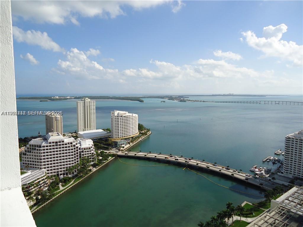 Icon Brickell No Two