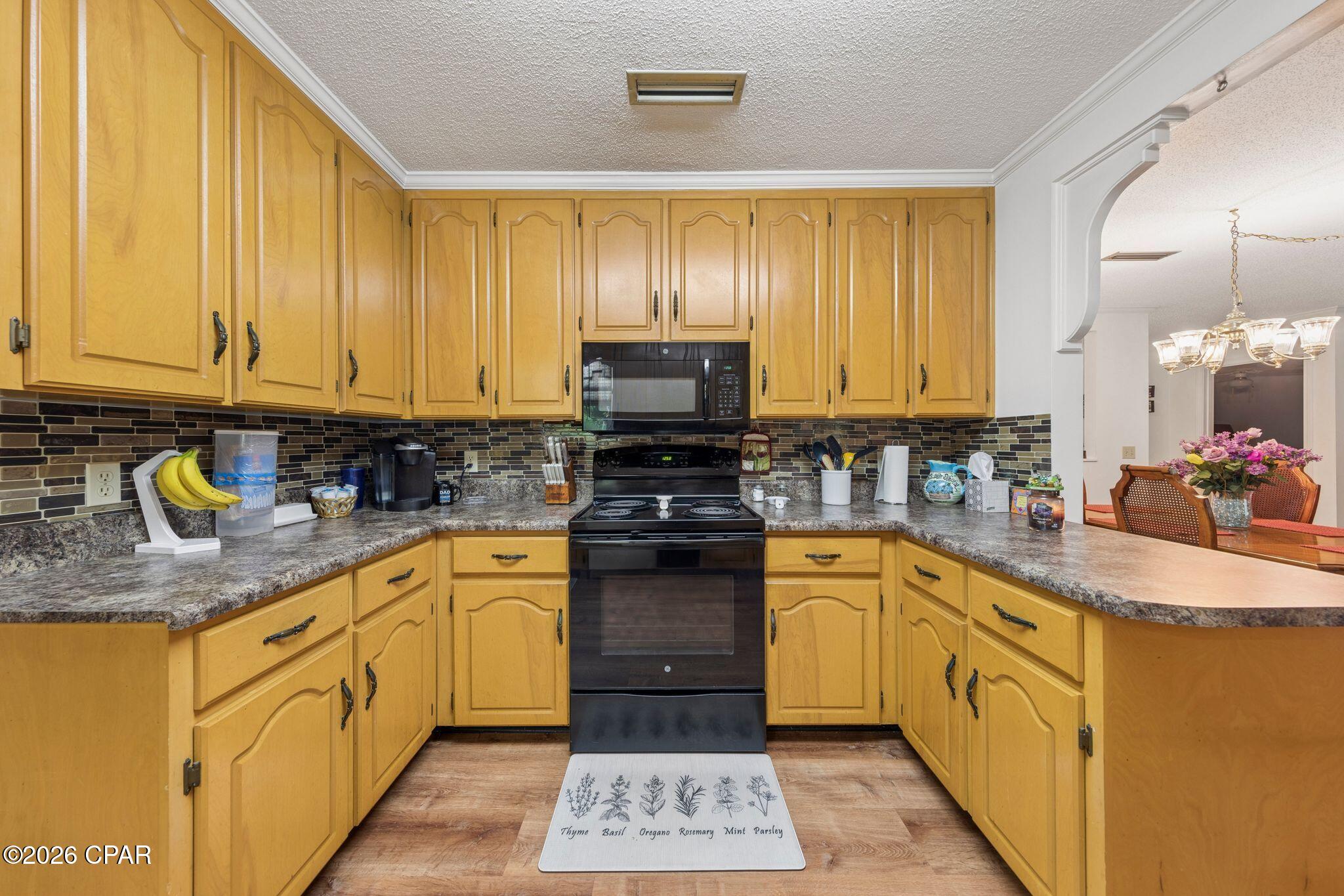 Image 32 For 2694 Marian Drive