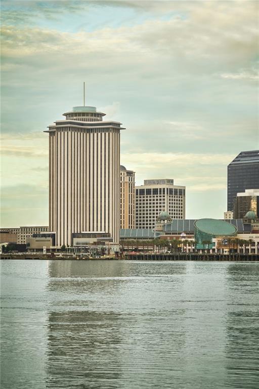 2nd image of 2 Canal St #2706, New Orleans, LA 70130 | MLS# 2550248
