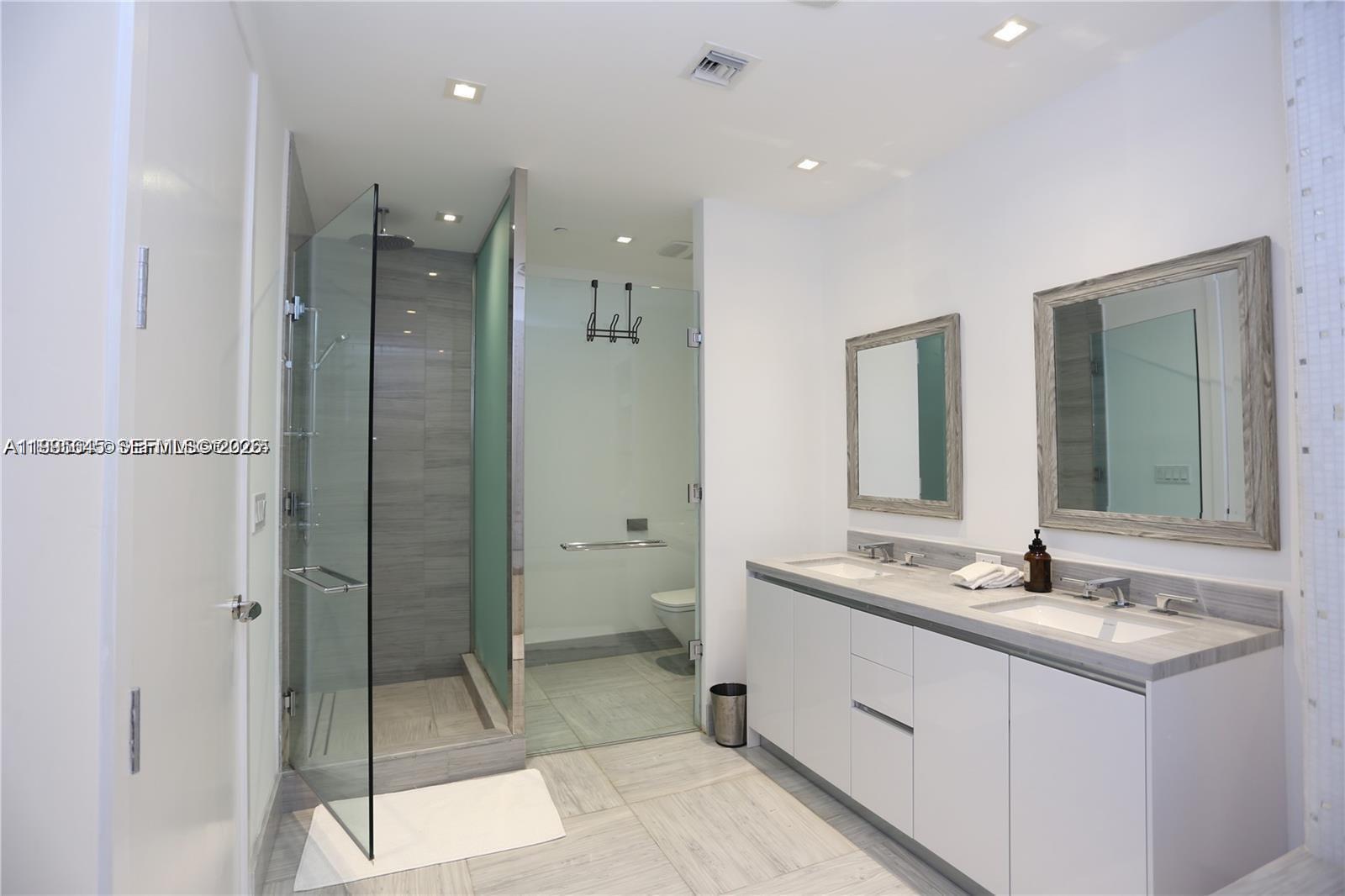 Jade Signature Condo