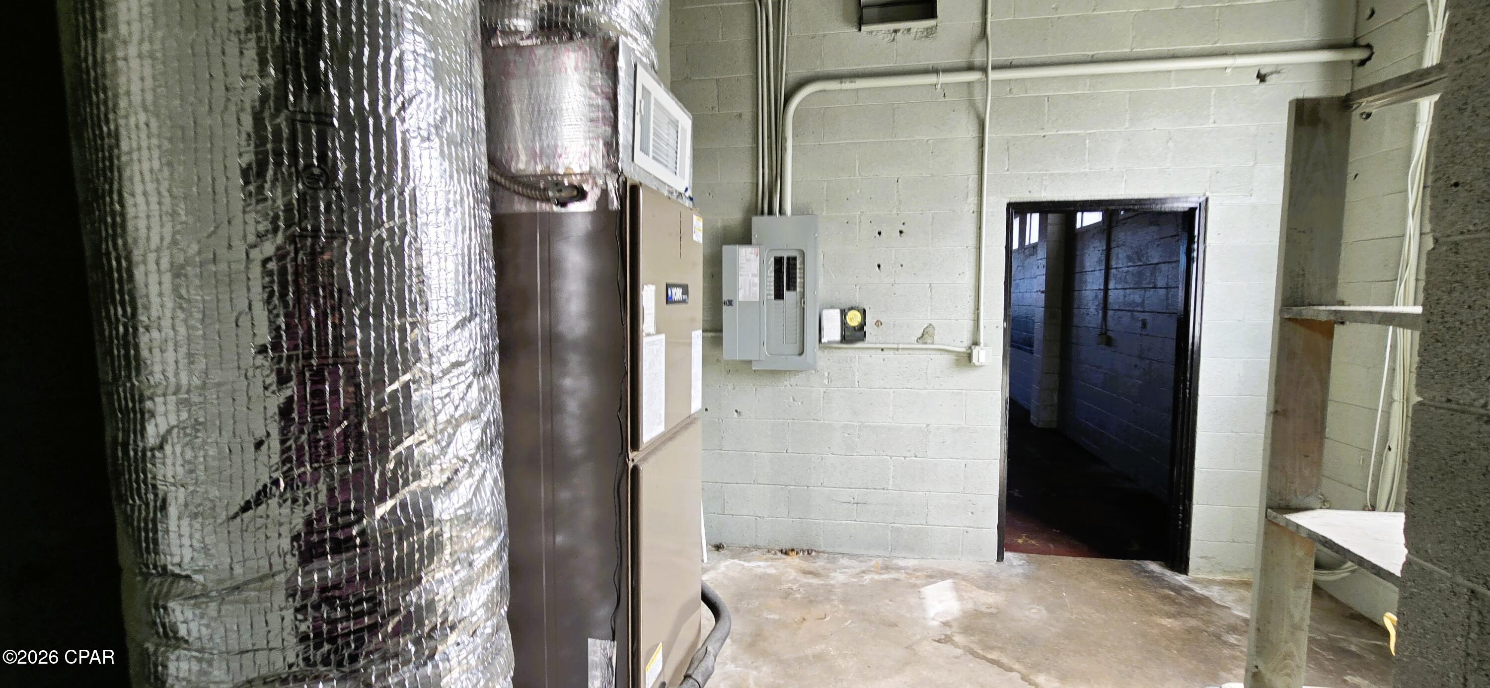 Image 15 For 200 6th Street