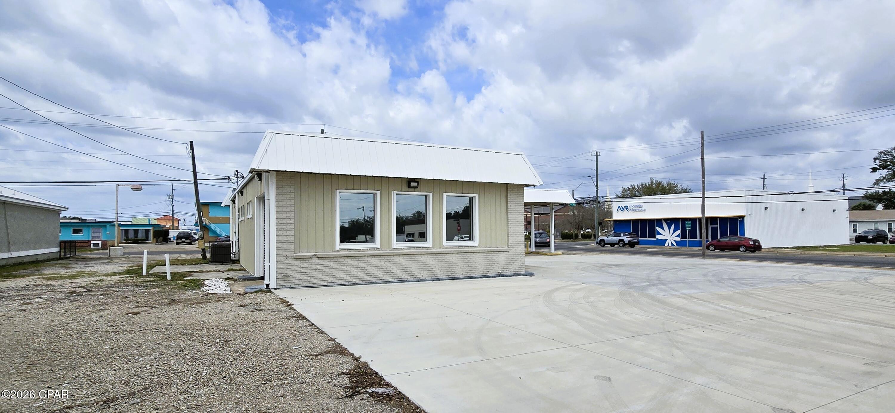 Image 19 For 200 6th Street