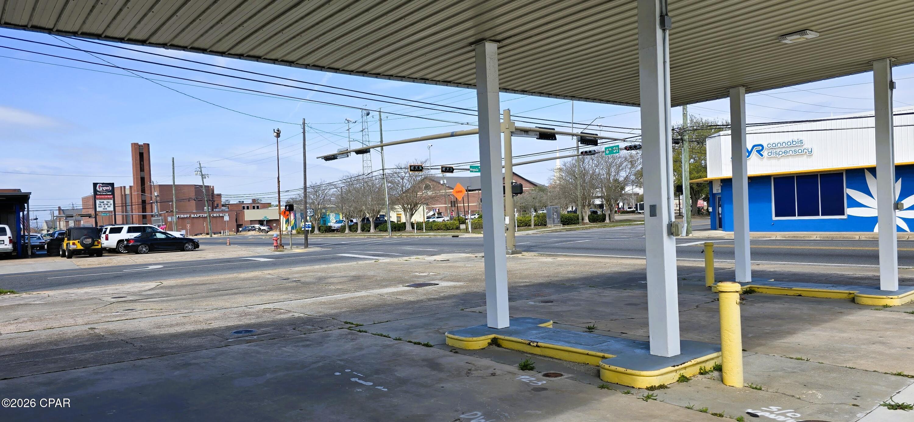 Image 23 For 200 6th Street