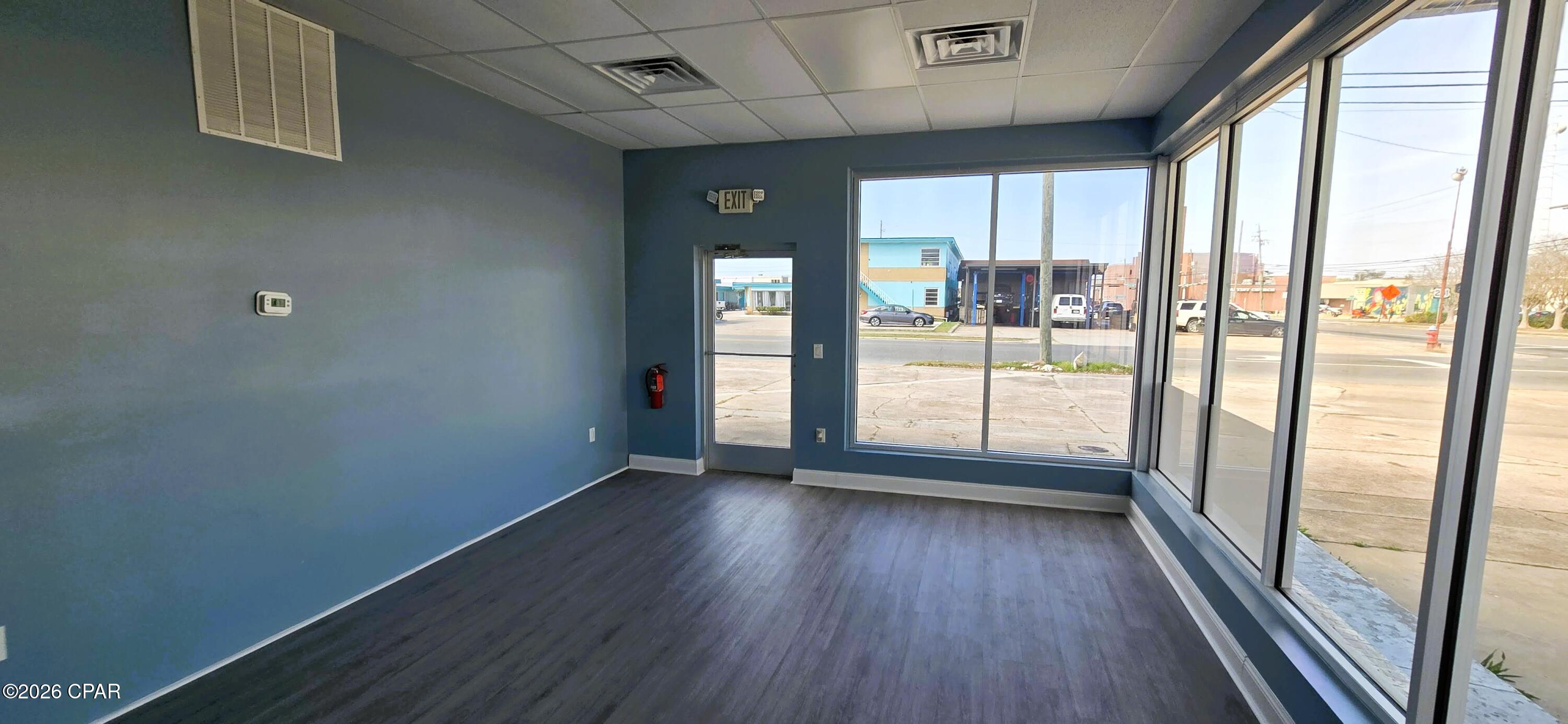 Image 5 For 200 6th Street