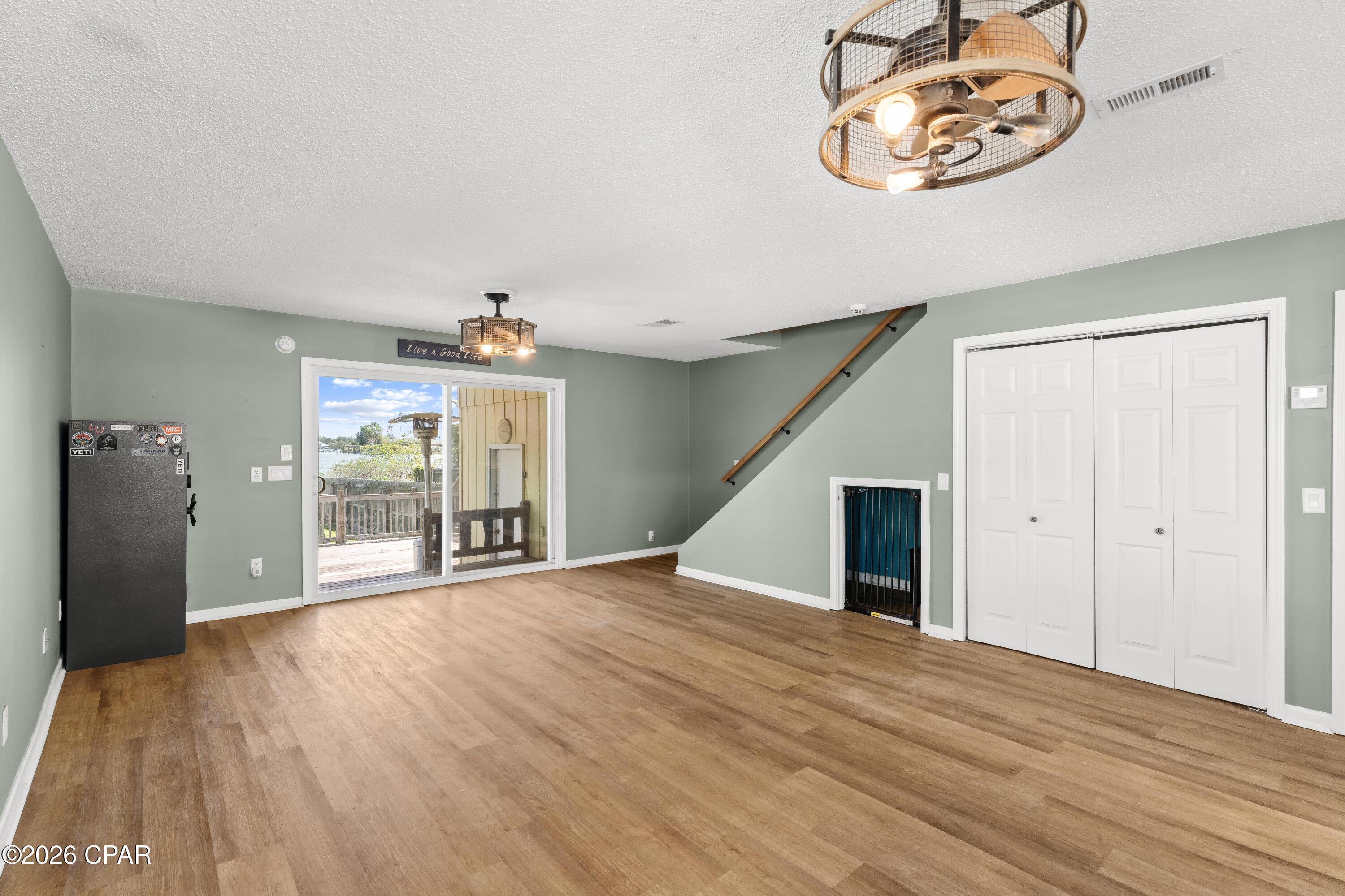 Image 12 For 601 Berthe Avenue