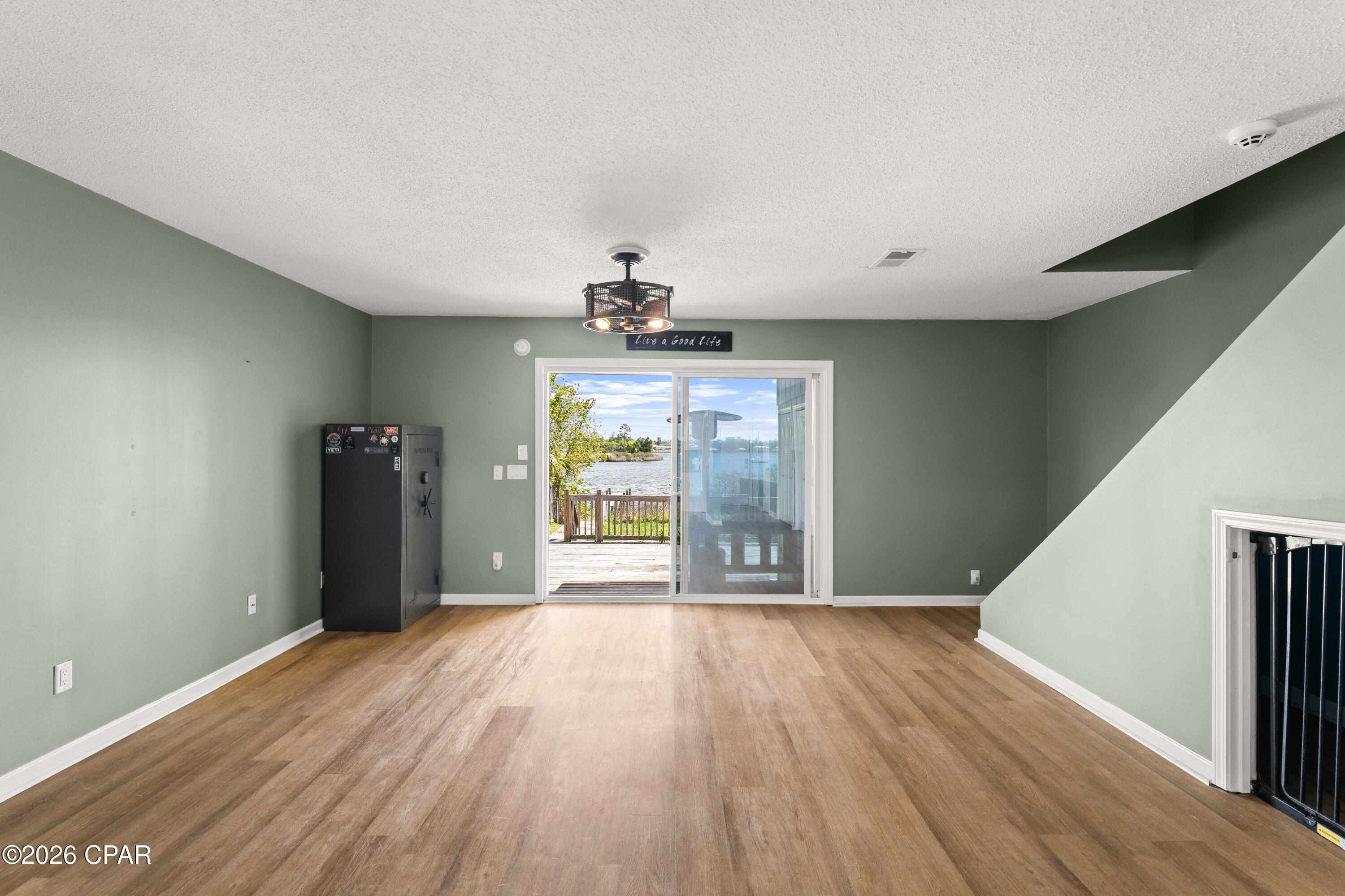 Image 14 For 601 Berthe Avenue