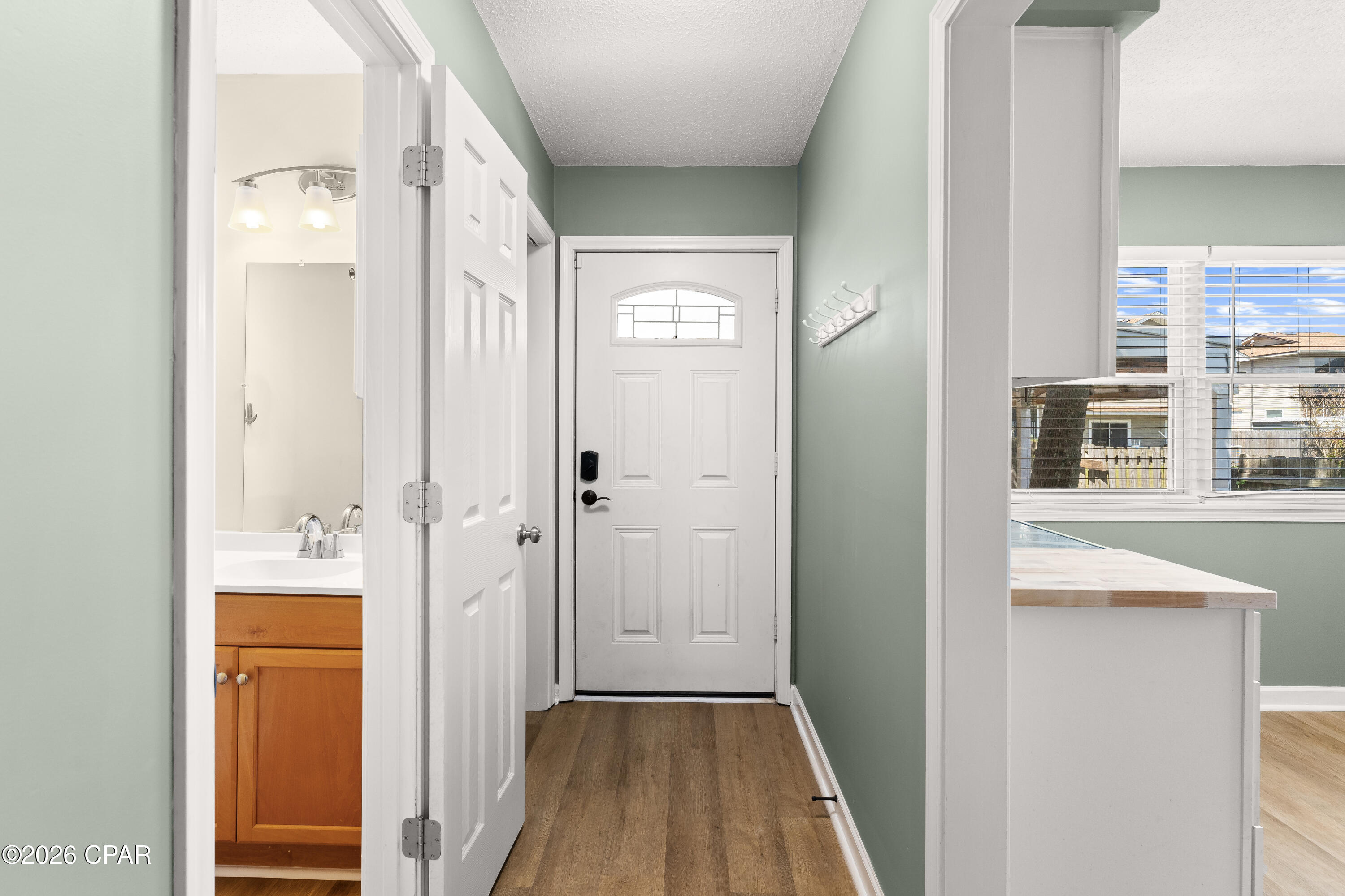 Image 2 For 601 Berthe Avenue