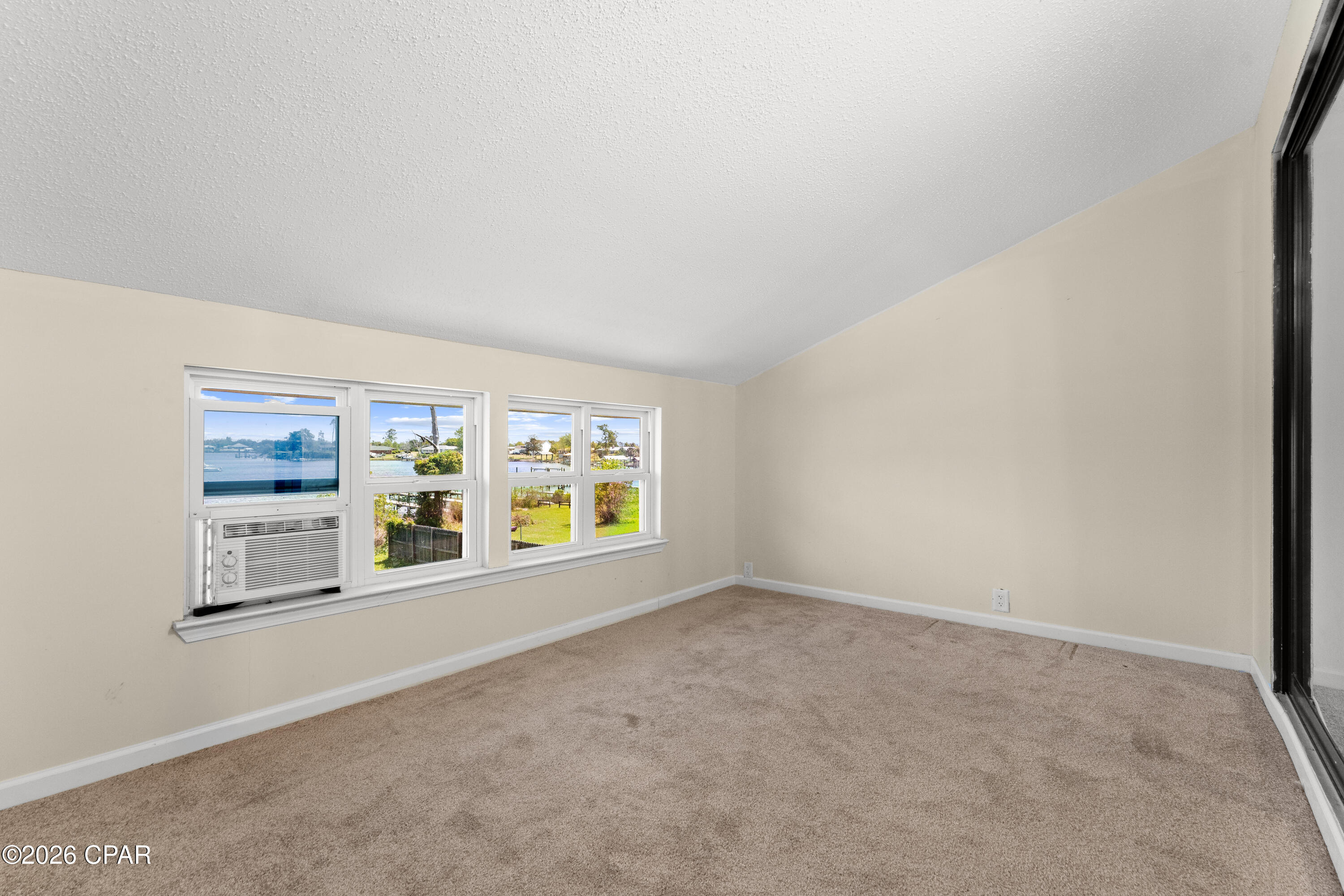 Image 20 For 601 Berthe Avenue