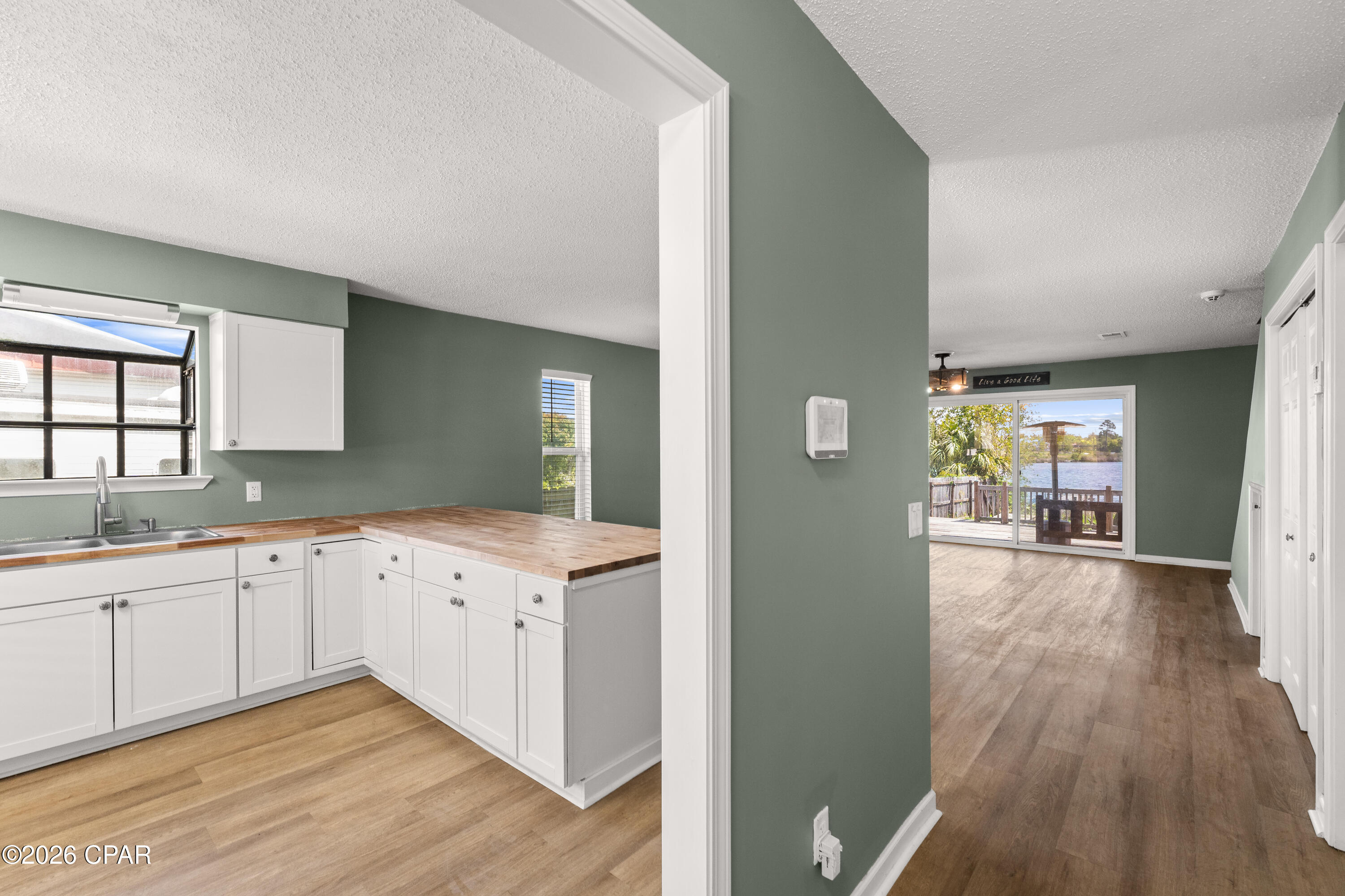 Image 3 For 601 Berthe Avenue