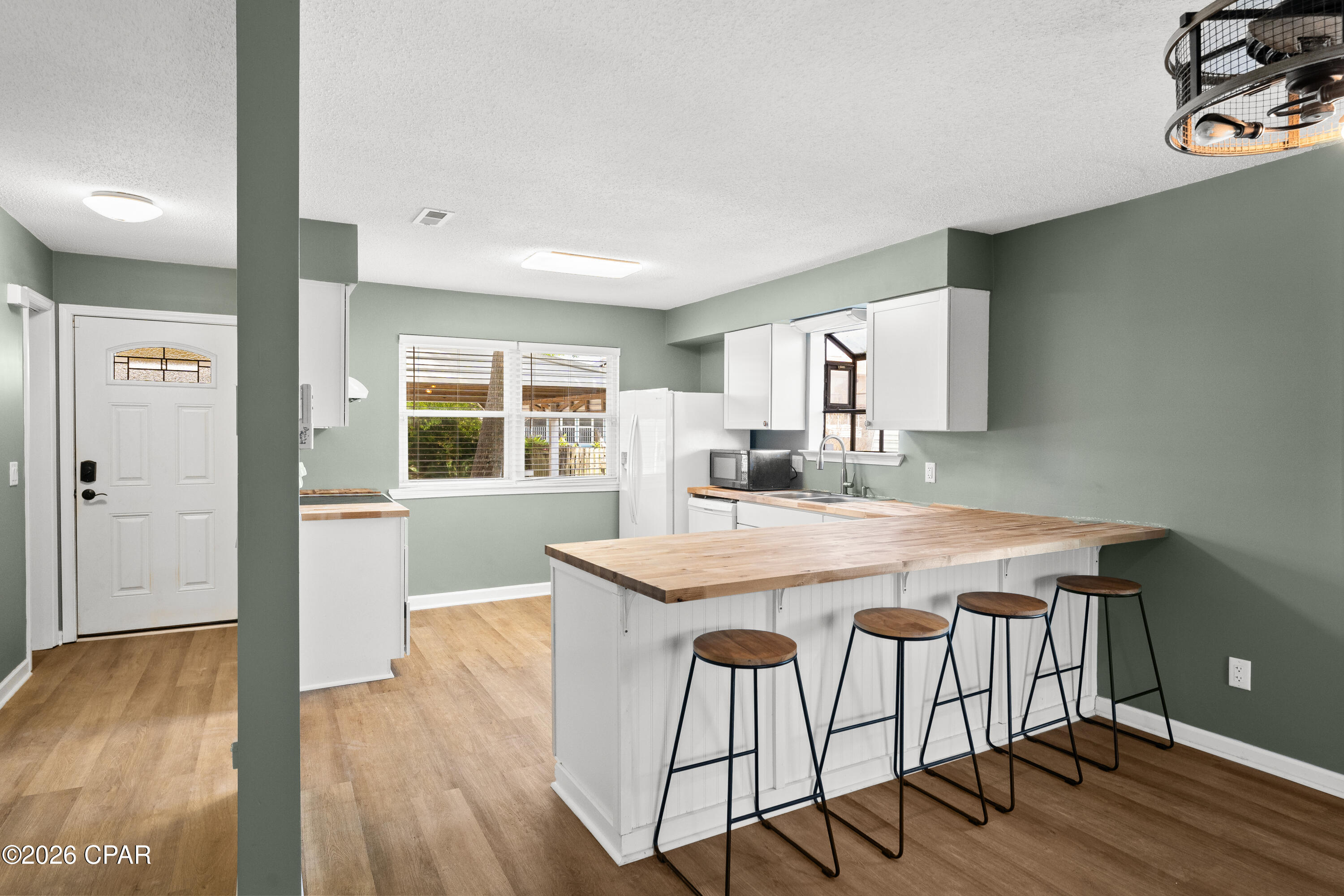 Image 8 For 601 Berthe Avenue