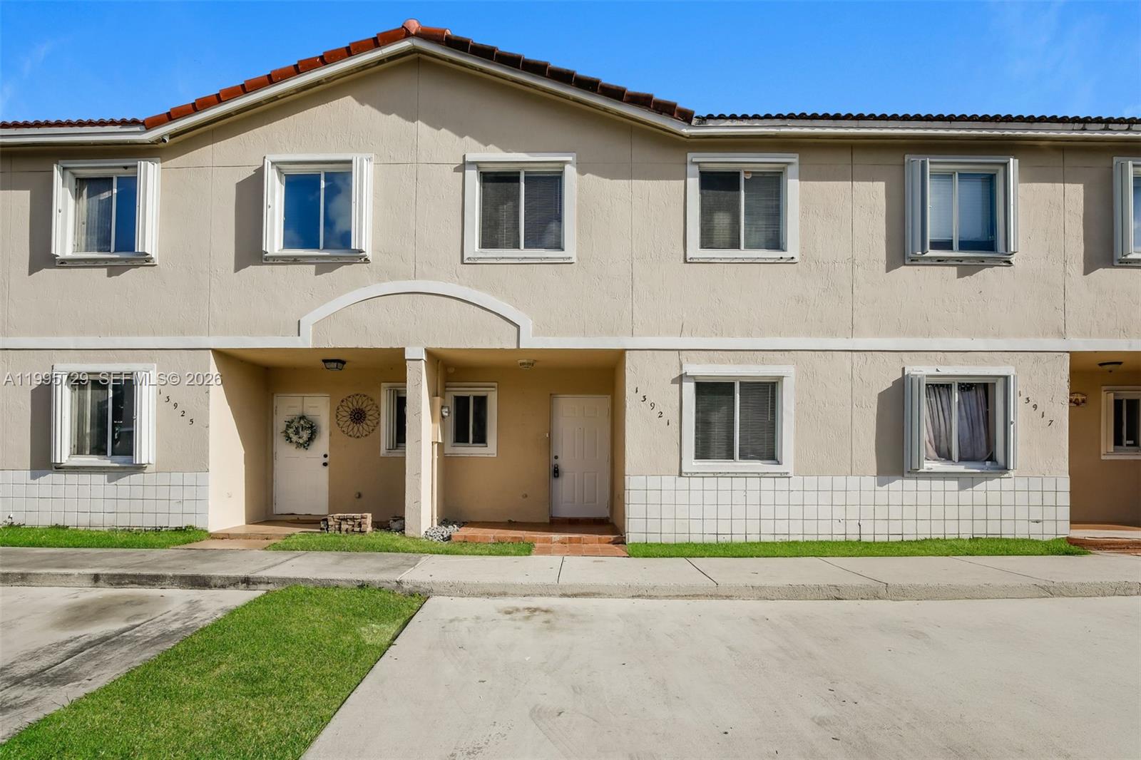 Weitzer Serena Lakes Town