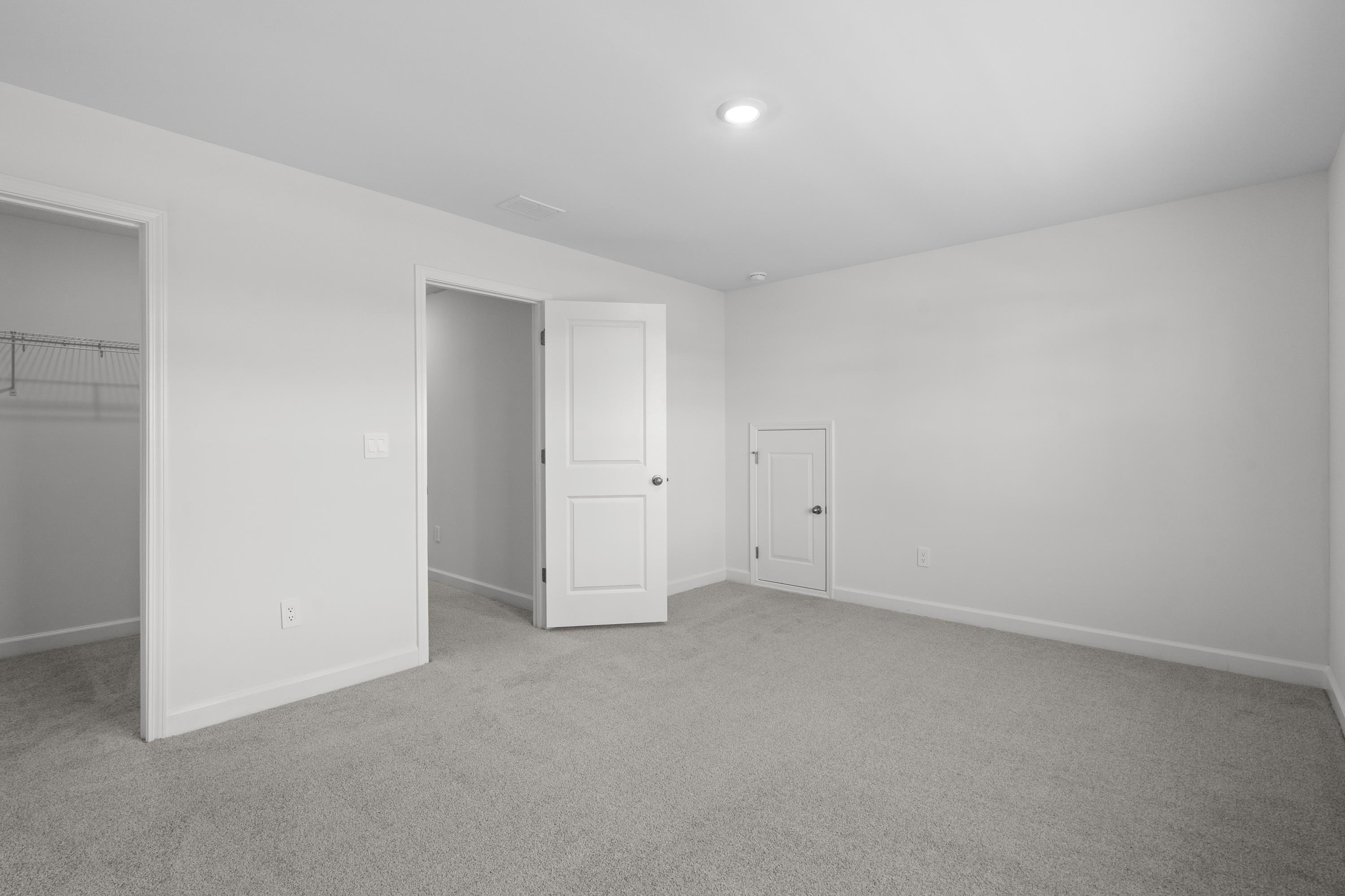 2608933 | Photo 40