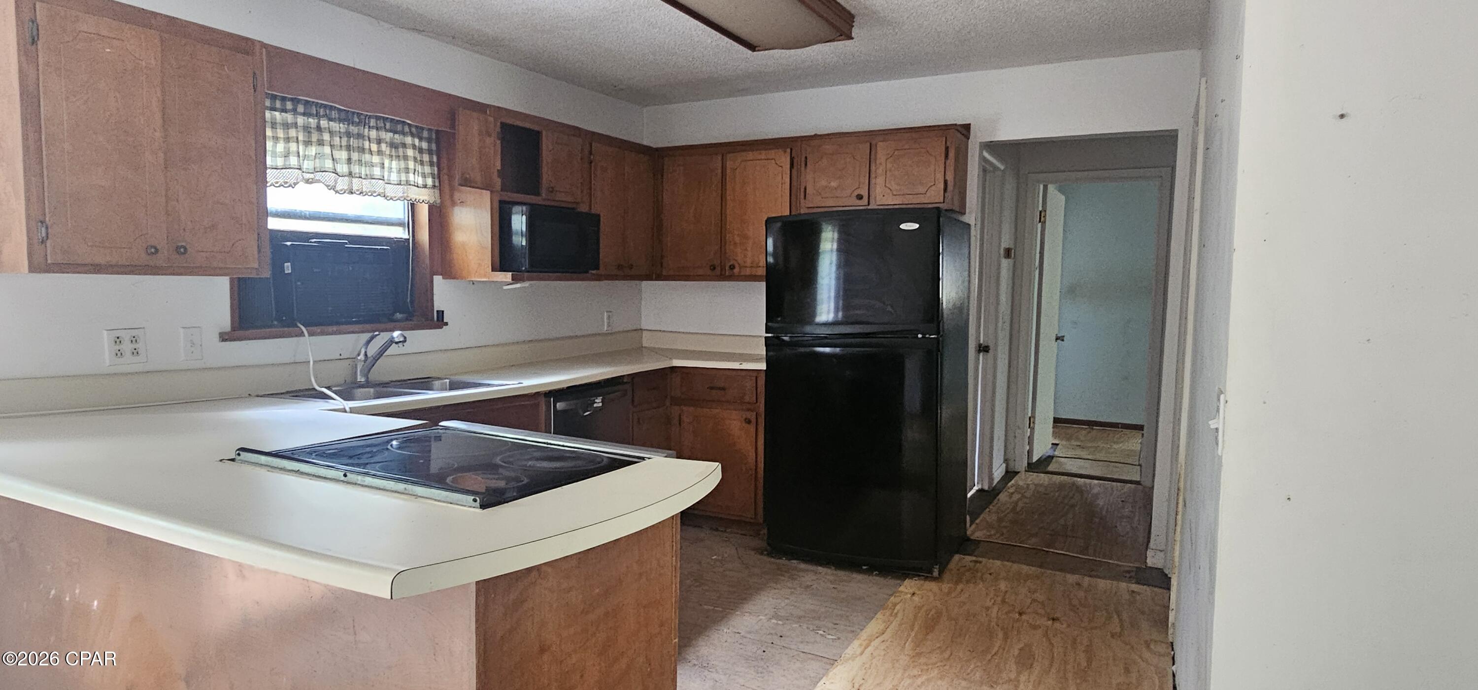 Image 8 For 19076 Oak Hill Drive