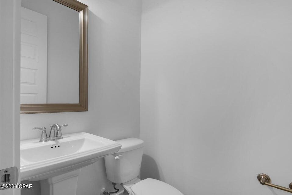 Image 24 For 8408 Warner Place