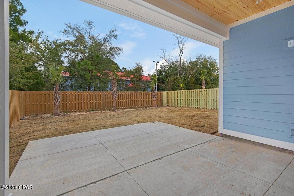 Image 25 For 8408 Warner Place