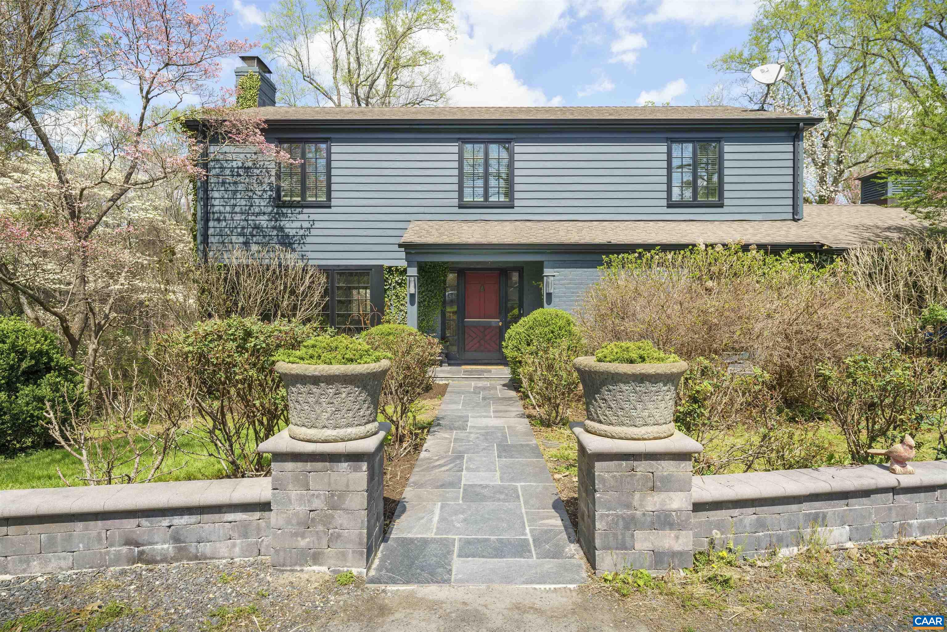 2220 CORNWALL RD, Charlottesville, VA 22901