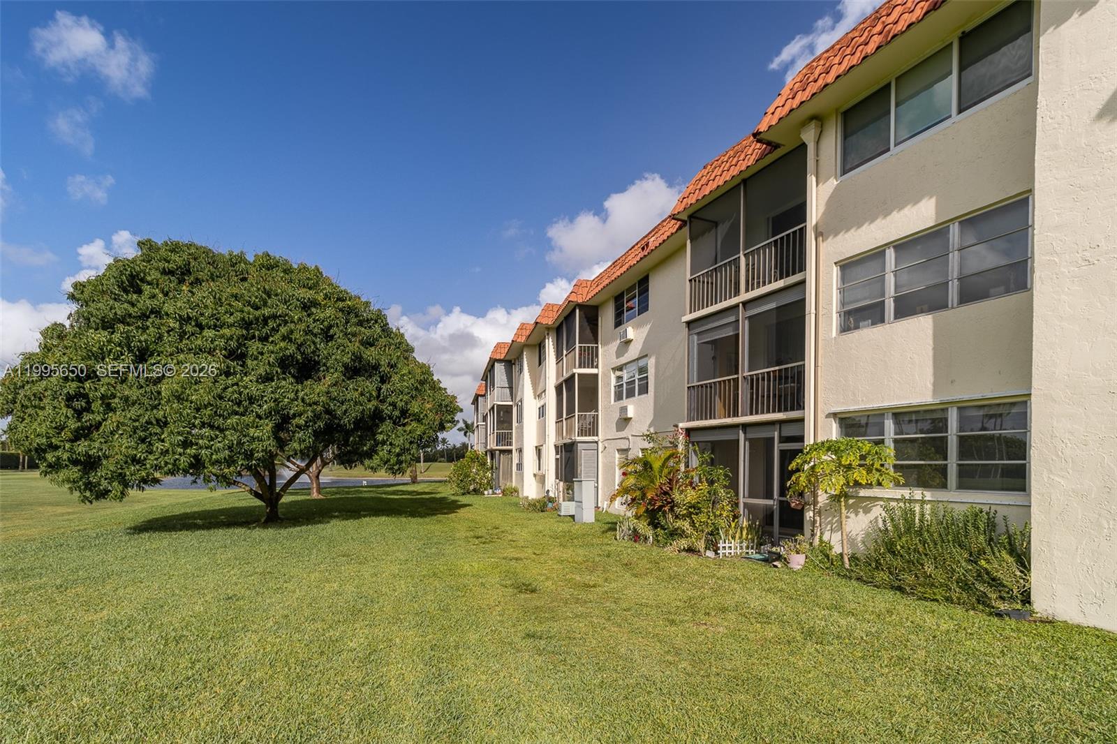 Homes for sale in Pembroke Pines, FL | 9820 S Hollybrook Lake Dr #106, Pembroke Pines, FL 33025 | MLS# A11995650