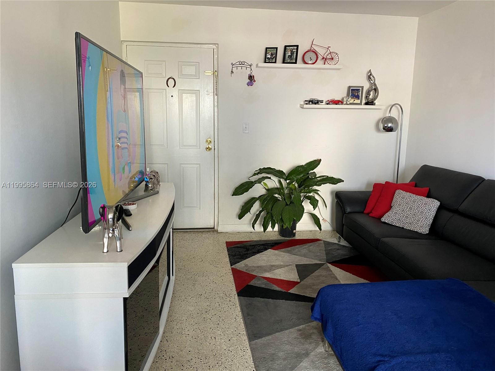 Property photo # 0