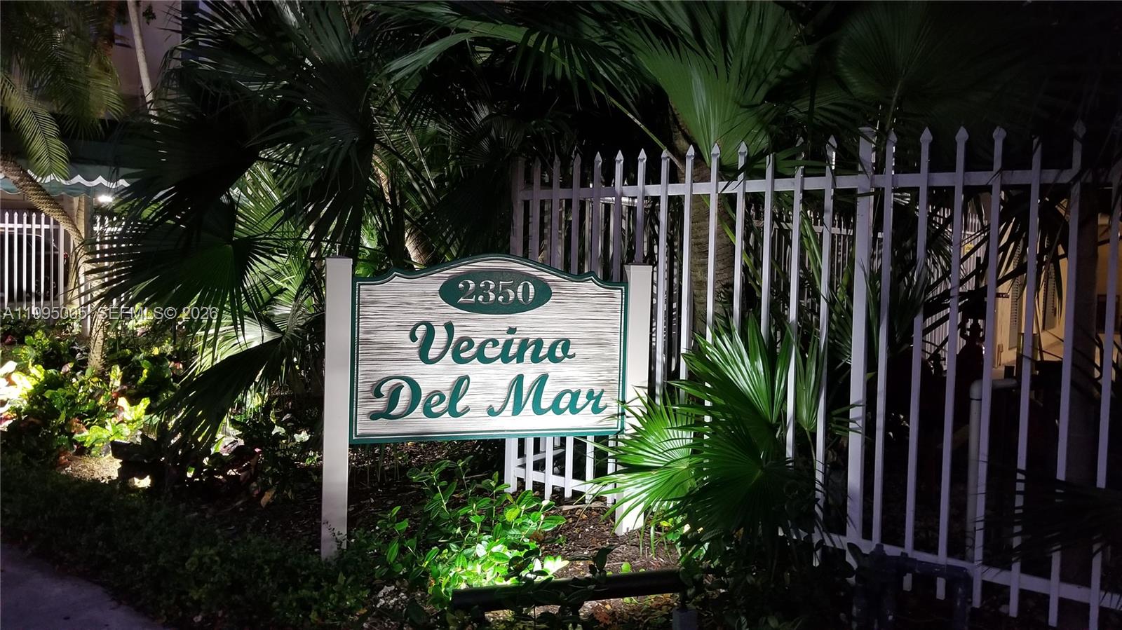 Vecino Del Mar Condo