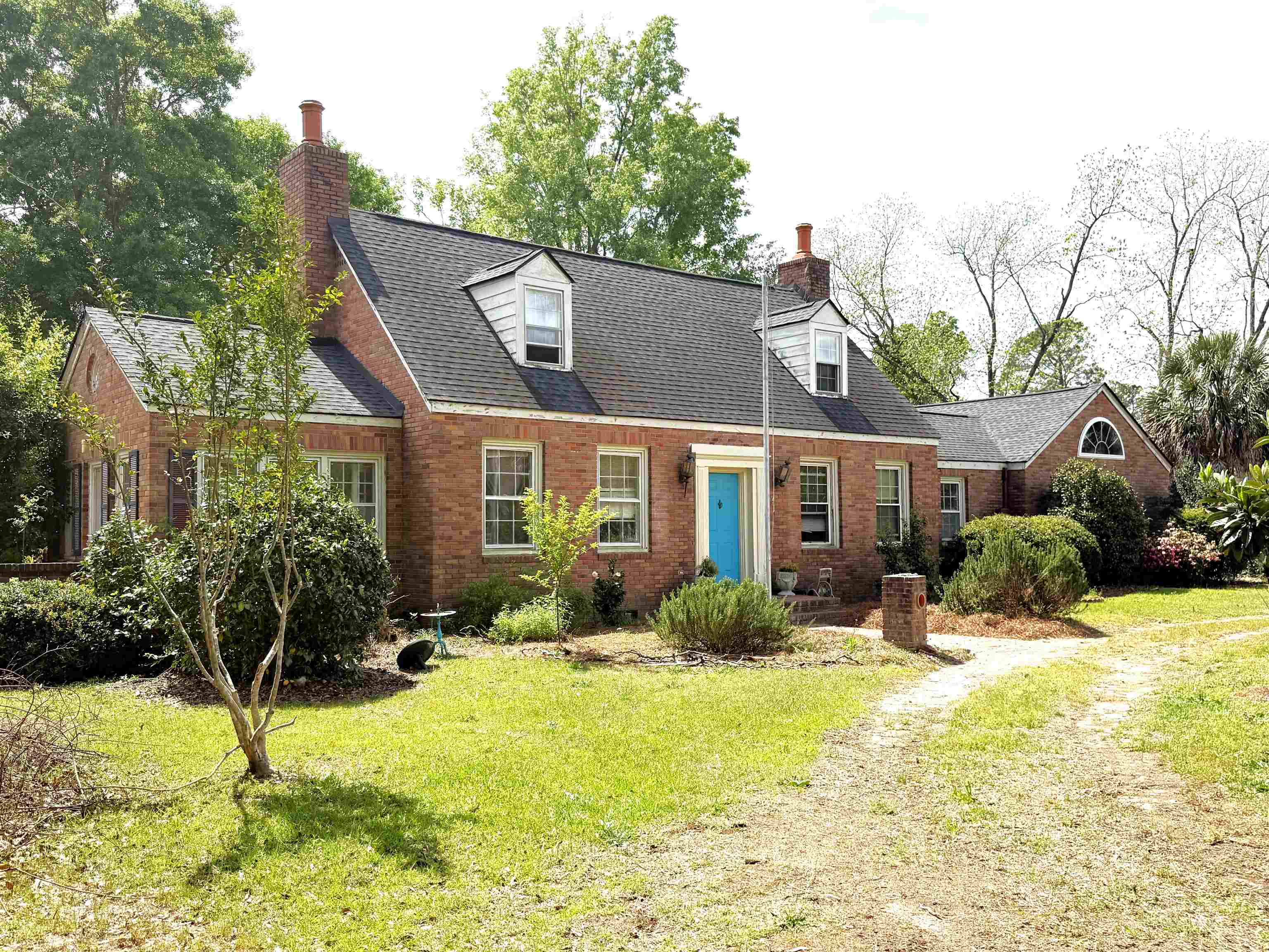 605 Main St.