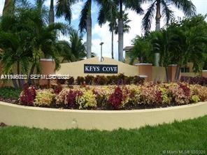 Shoma Townhomes At Keysco