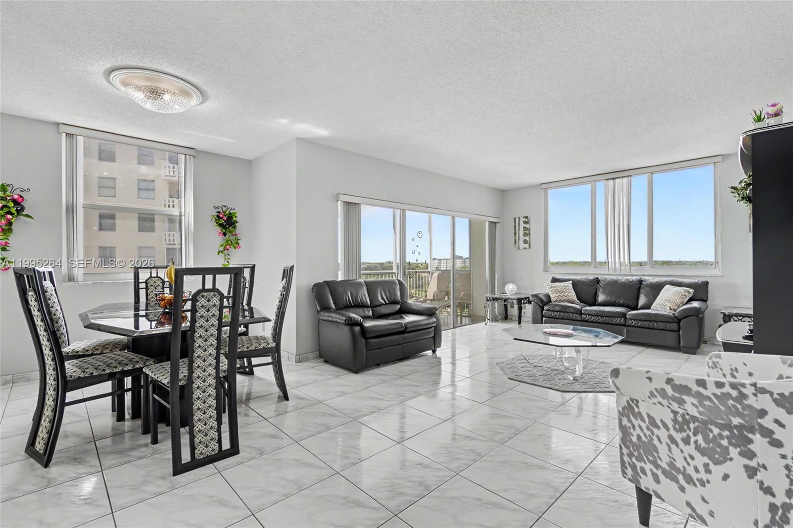 Hillcrest East No 24 Cond