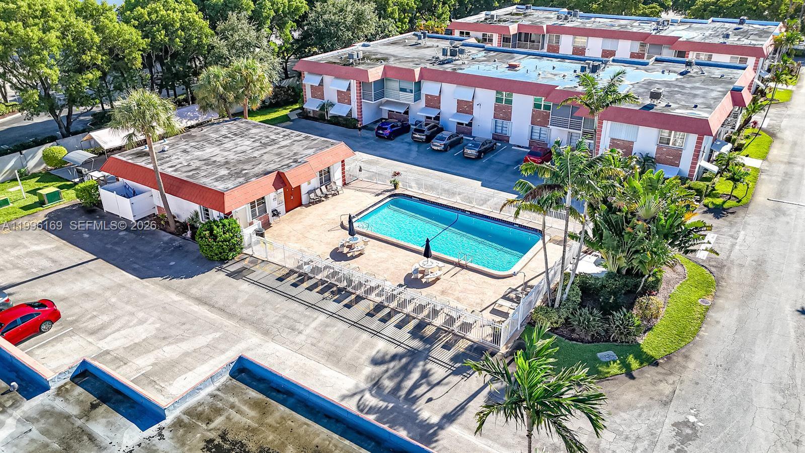 Everett Arms No 4 Condo