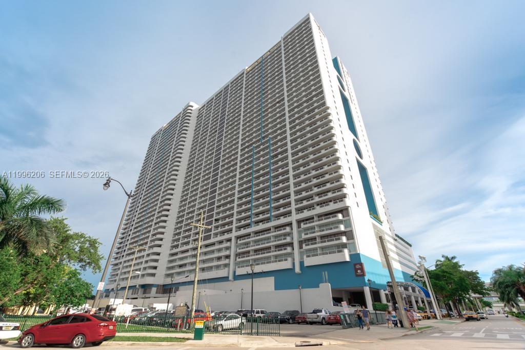 Venetia Condo
