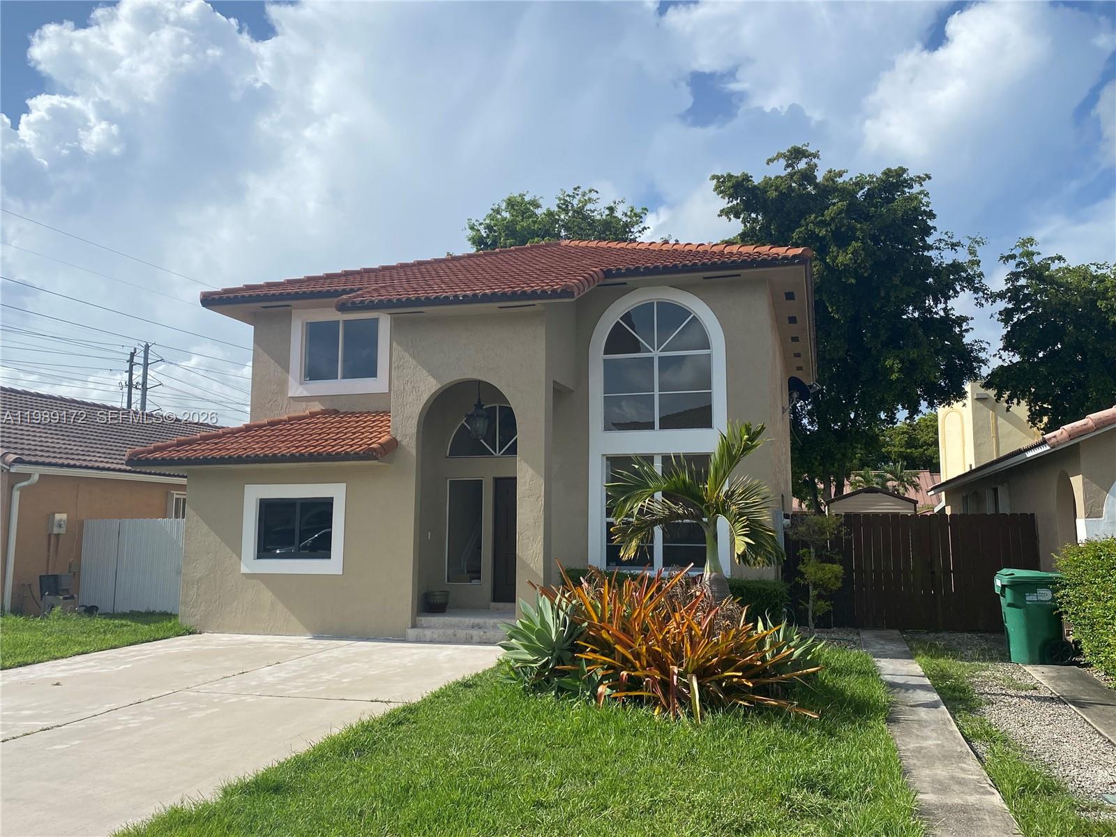 7632 NW 166th Ter, Hialeah, FL 33015