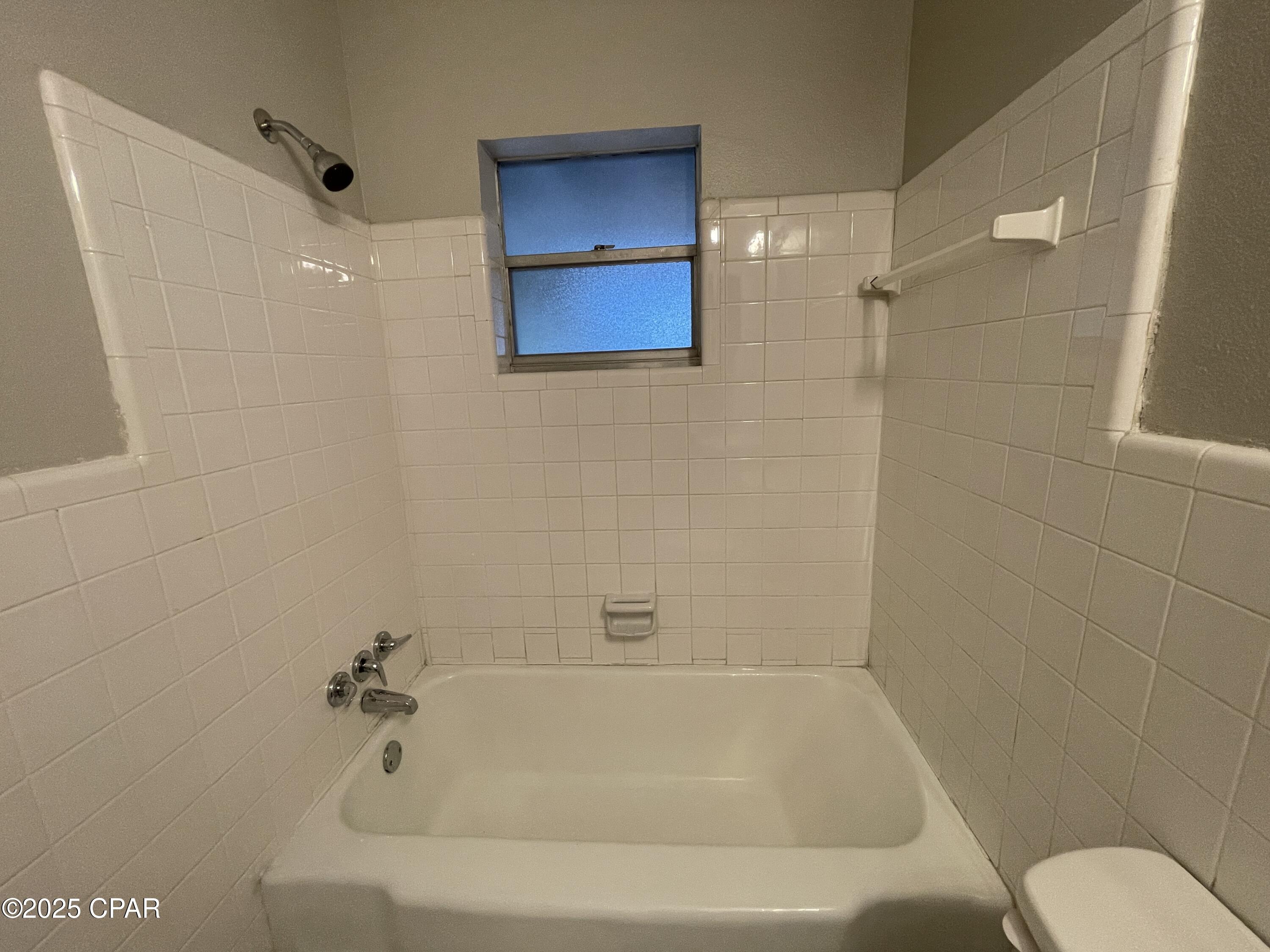 Image 23 For 1001 Oxford Drive