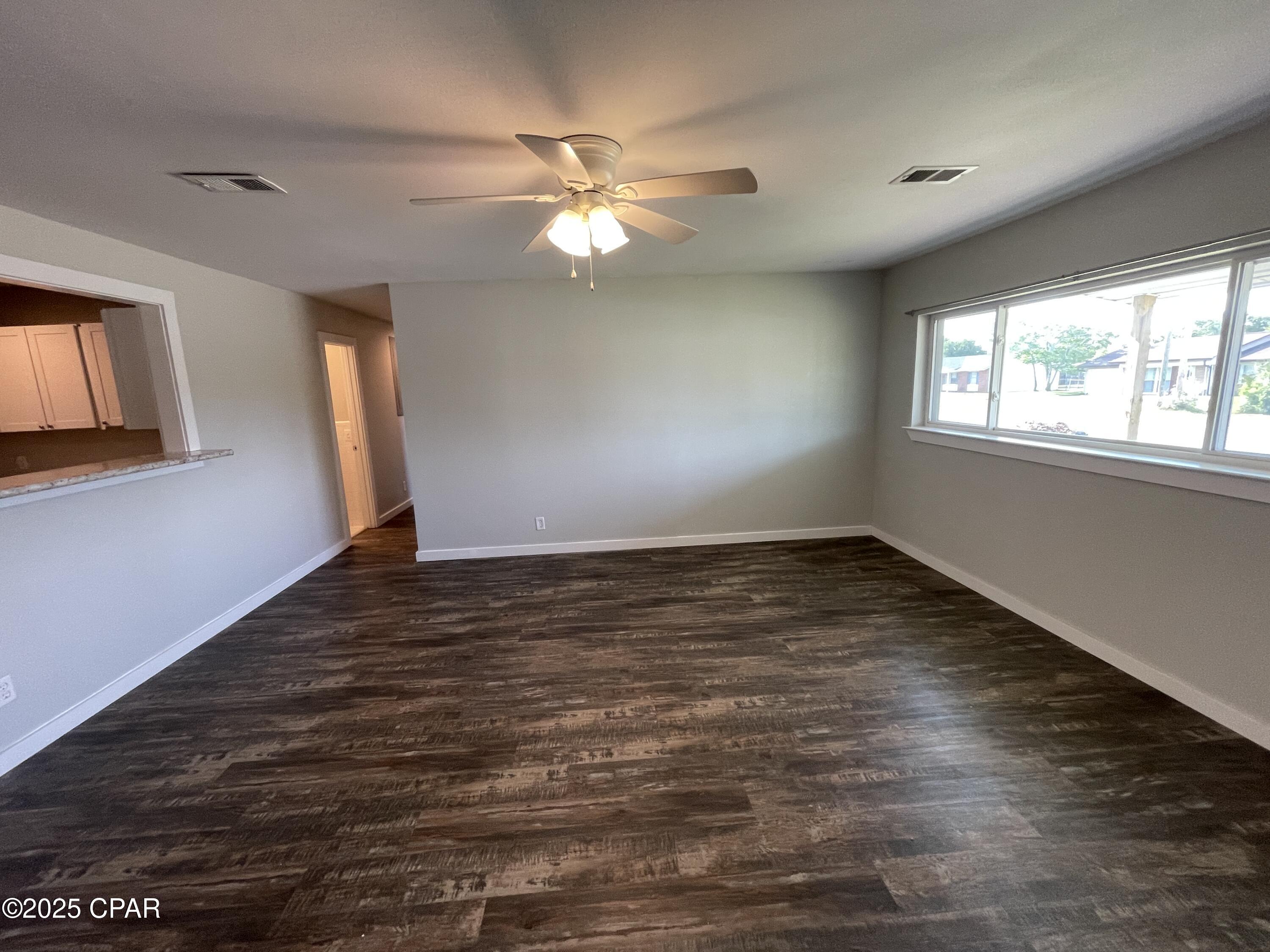 Image 5 For 1001 Oxford Drive