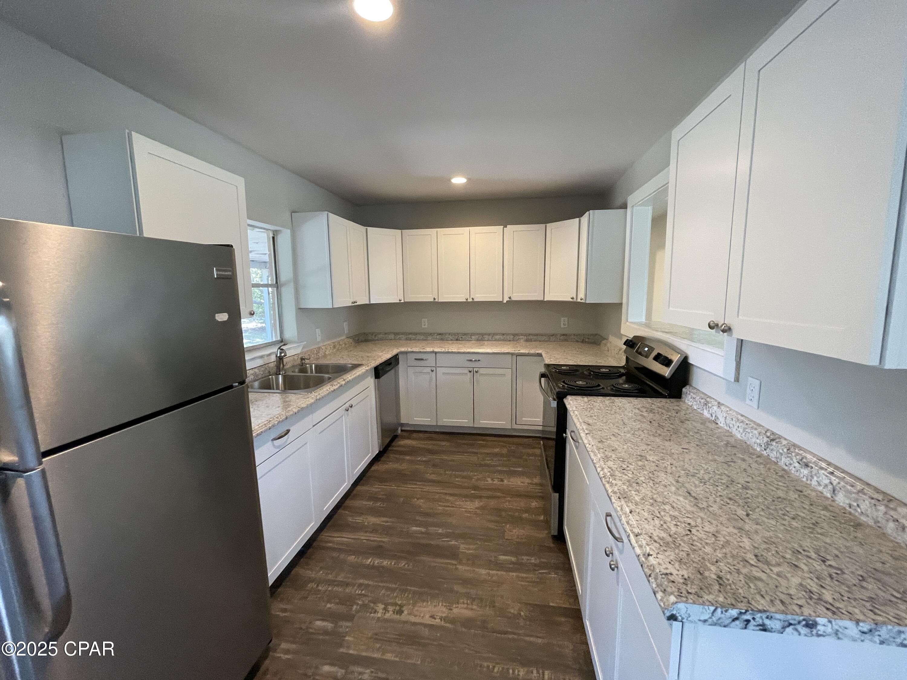 Image 7 For 1001 Oxford Drive