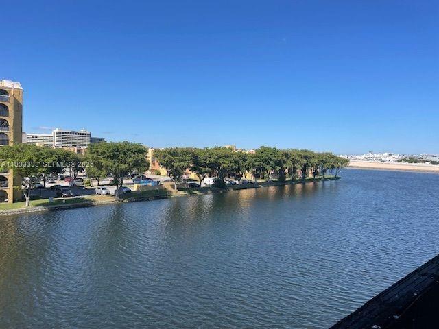 Sunset Villas No 3 Condo