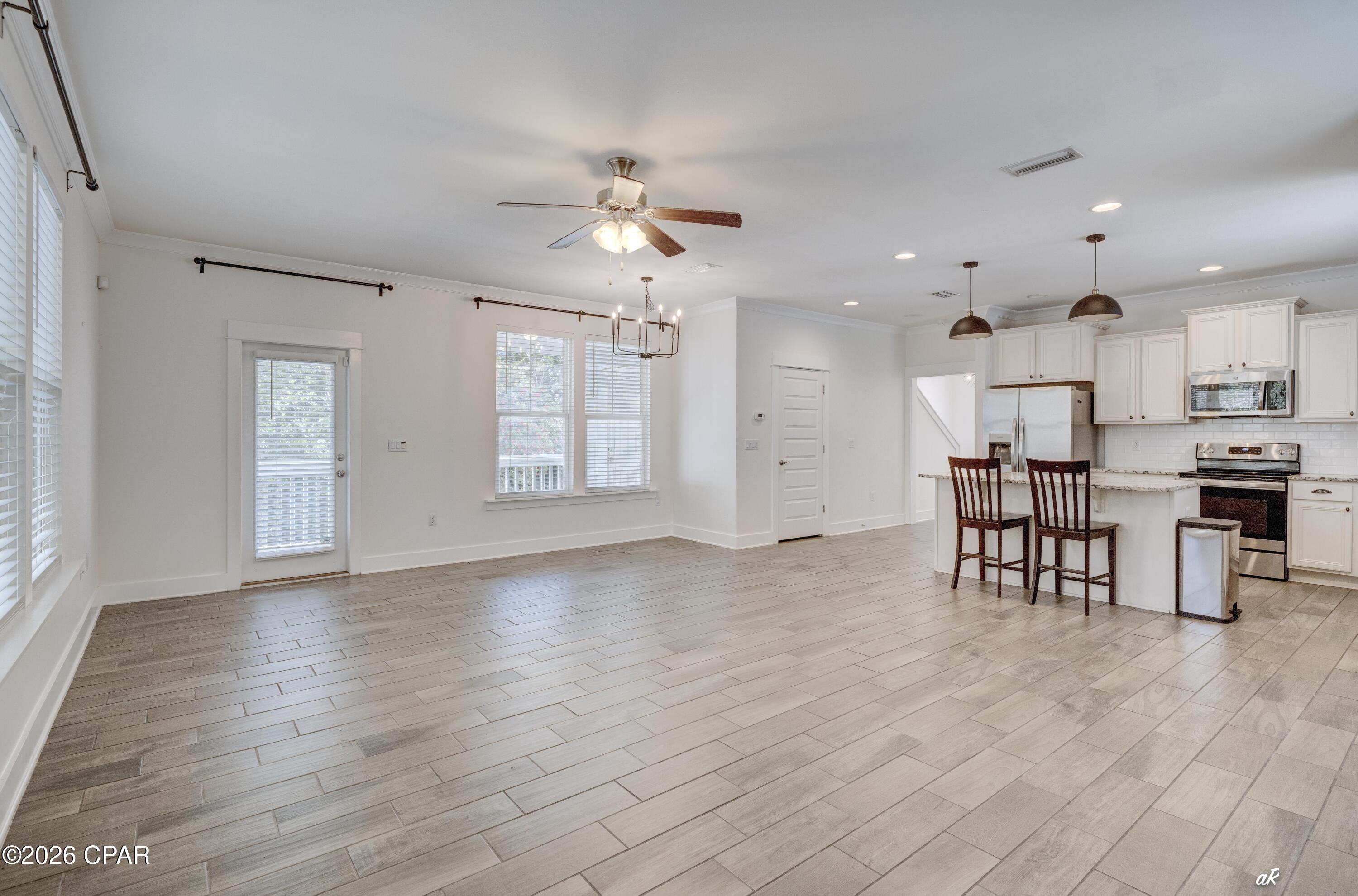 Image 13 For 217 Melrose Avenue